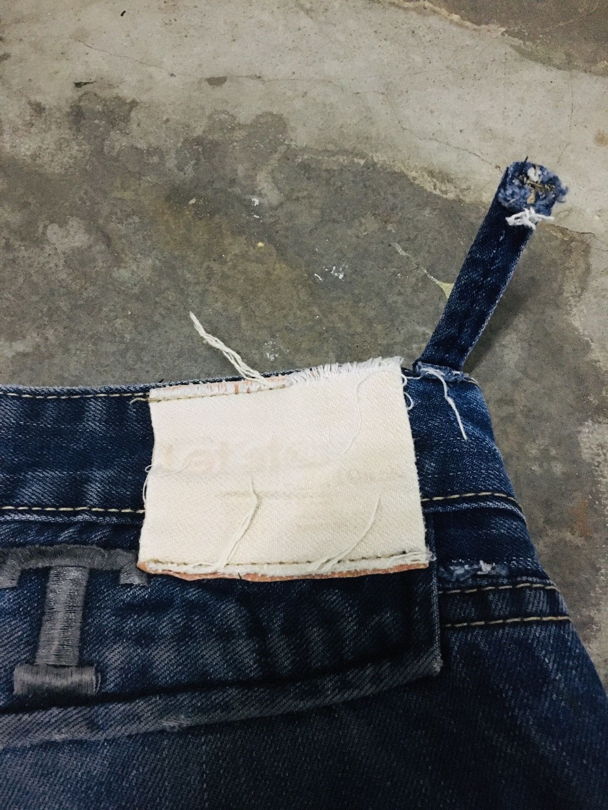 Japanese Brand Let’star Distressed Jeans (15) Size US 31 - 11 Thumbnail