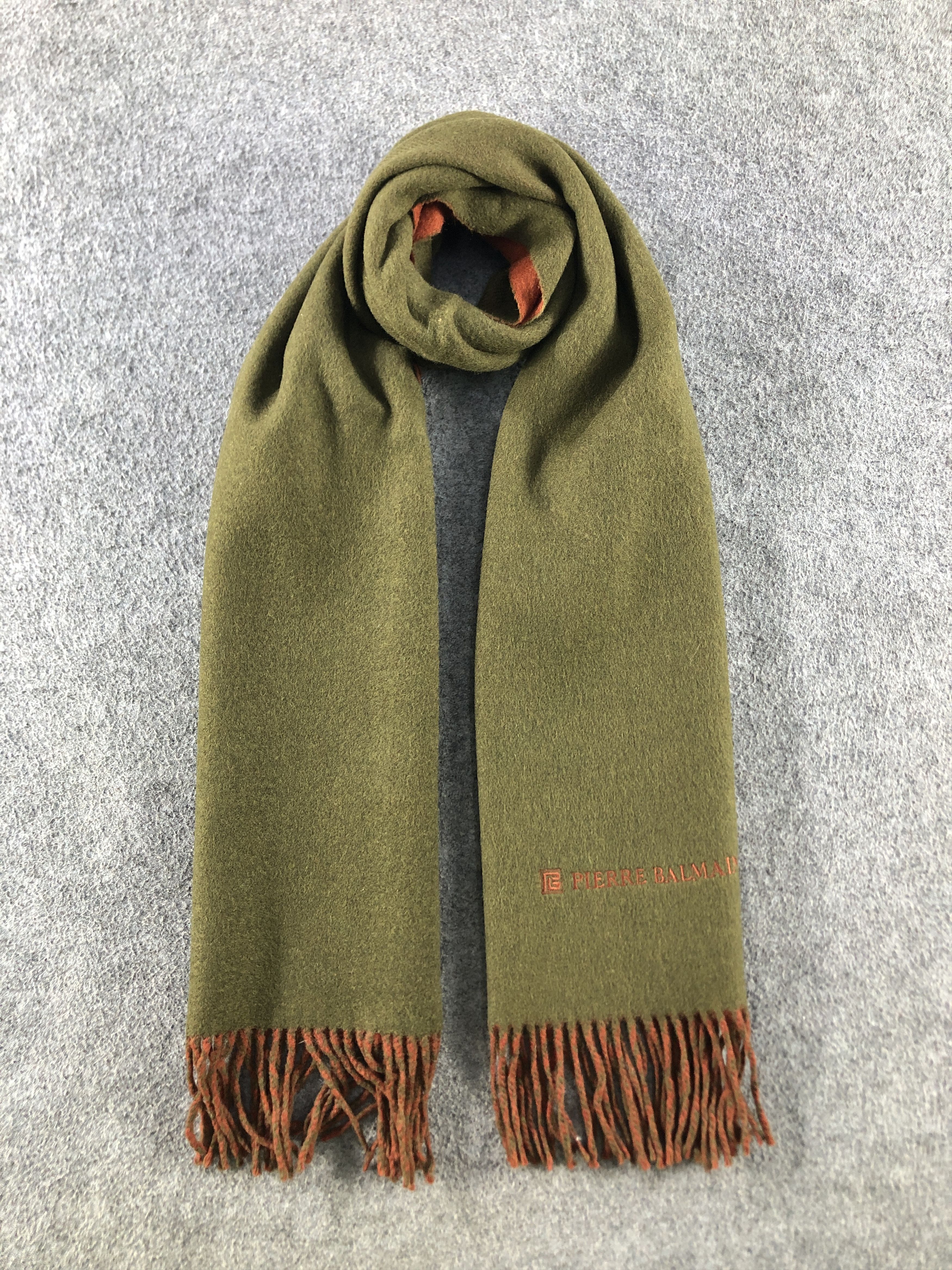 Pierre Balmain Pierre Balmain Scarf / Muffler / Neckwear P764 Size ONE SIZE - 1 Thumbnail