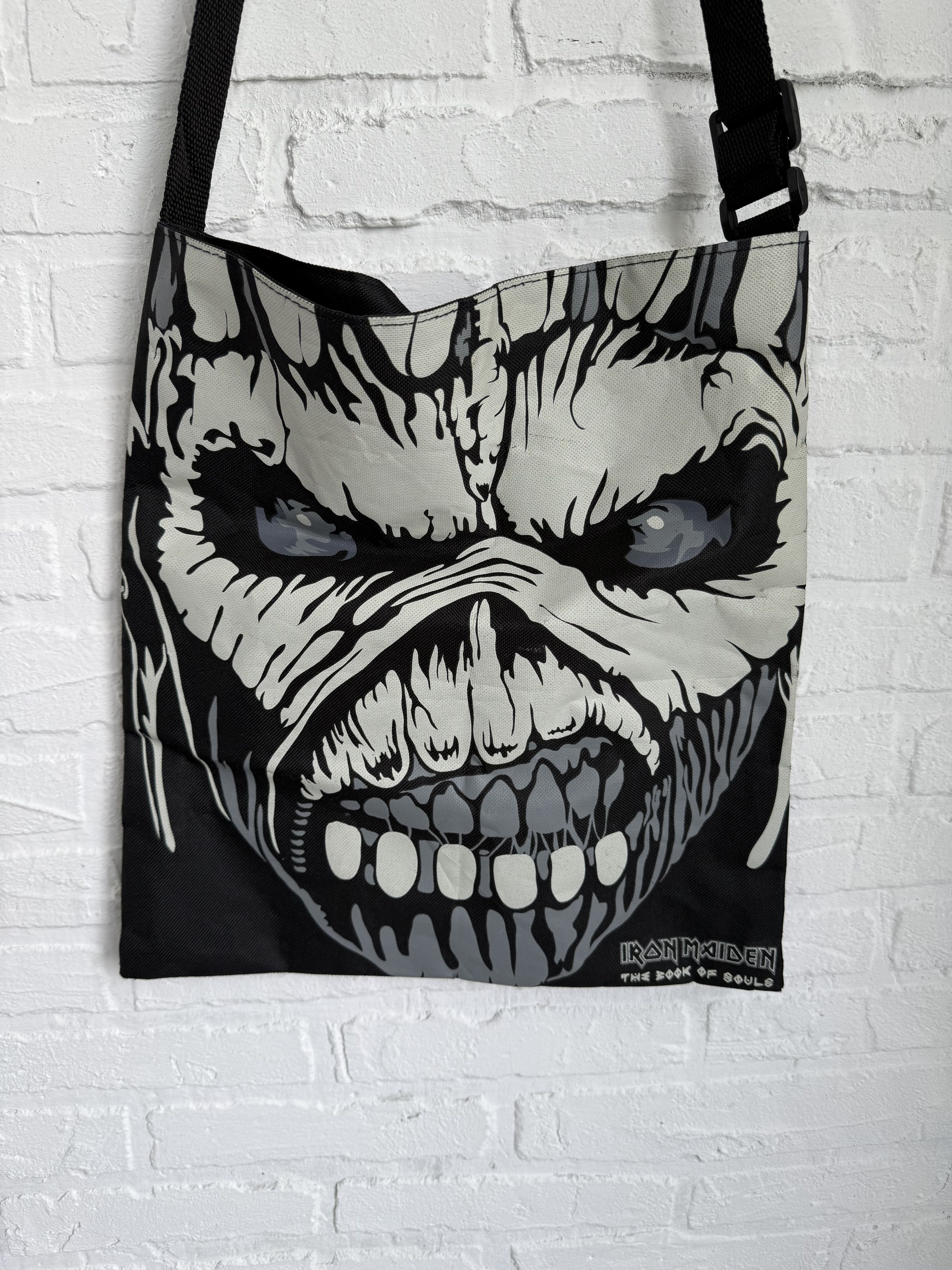 Band Tees × Iron Maiden × Vintage 2016 Iron maiden the book of souls messenger bag Size ONE SIZE - 2 Thumbnail