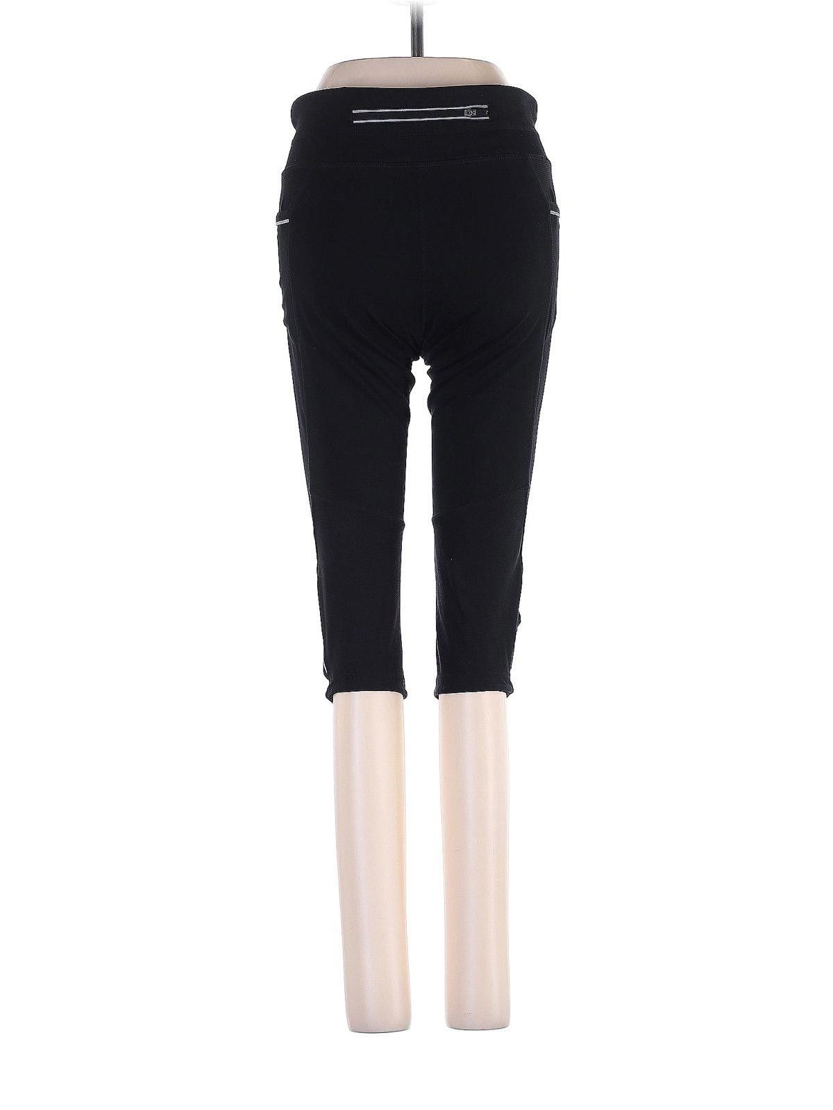 Designer Classic Black Crop Athleta Leggings Size 26" / US 2 / IT 38 - 1 Thumbnail