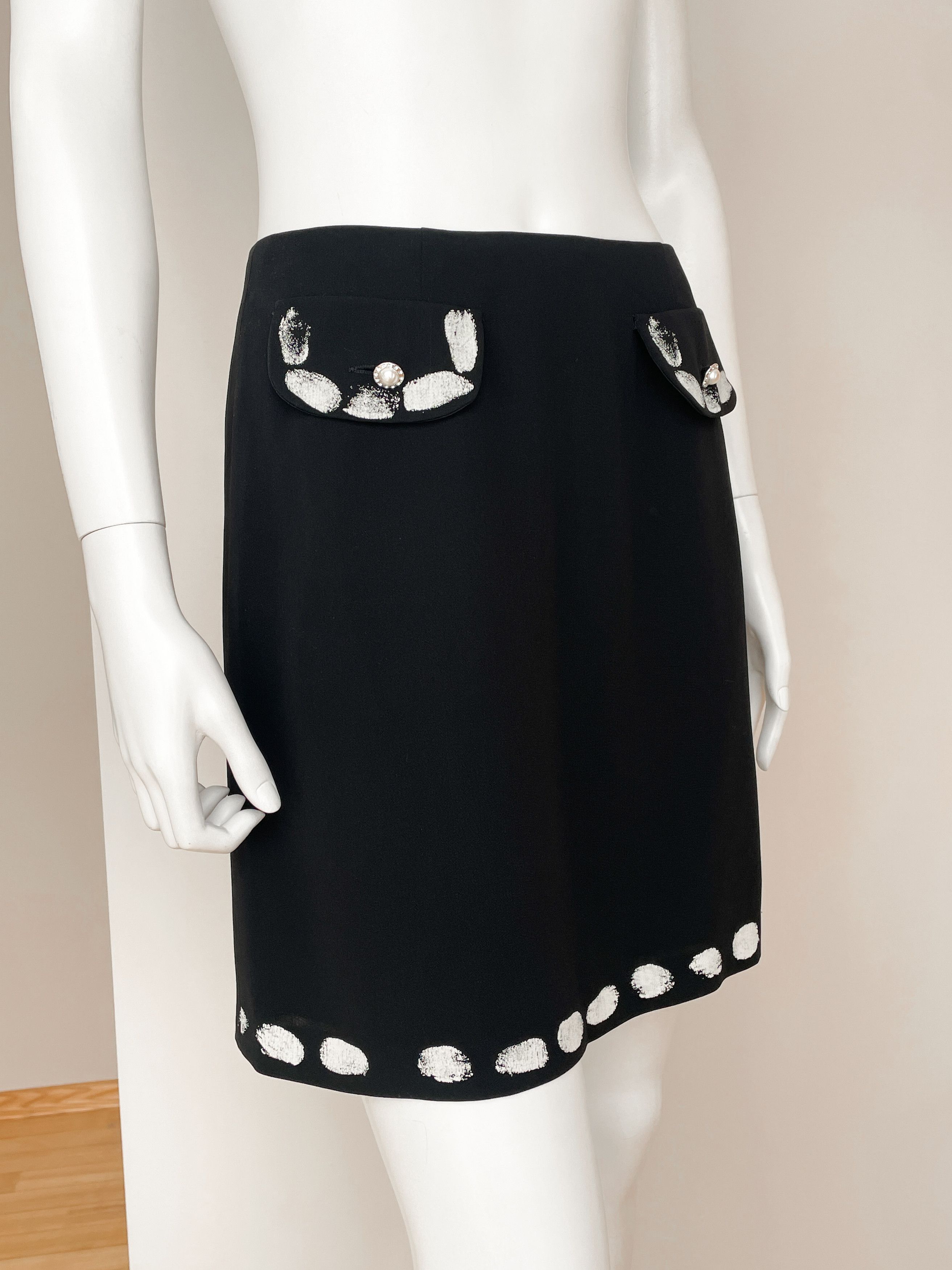 Moschino Moschino Couture black skirt Size 28" / US 6 / IT 42 - 2 Thumbnail
