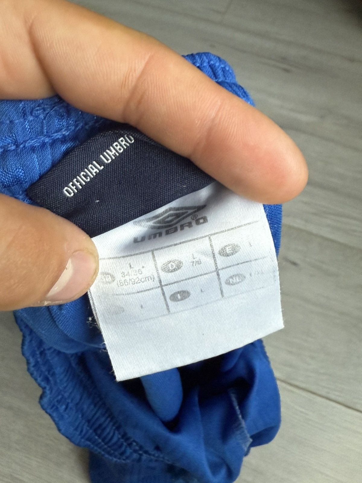 Umbro Vintage Umbro soccer jersey shorts Size US 34 / EU 50 - 3 Thumbnail