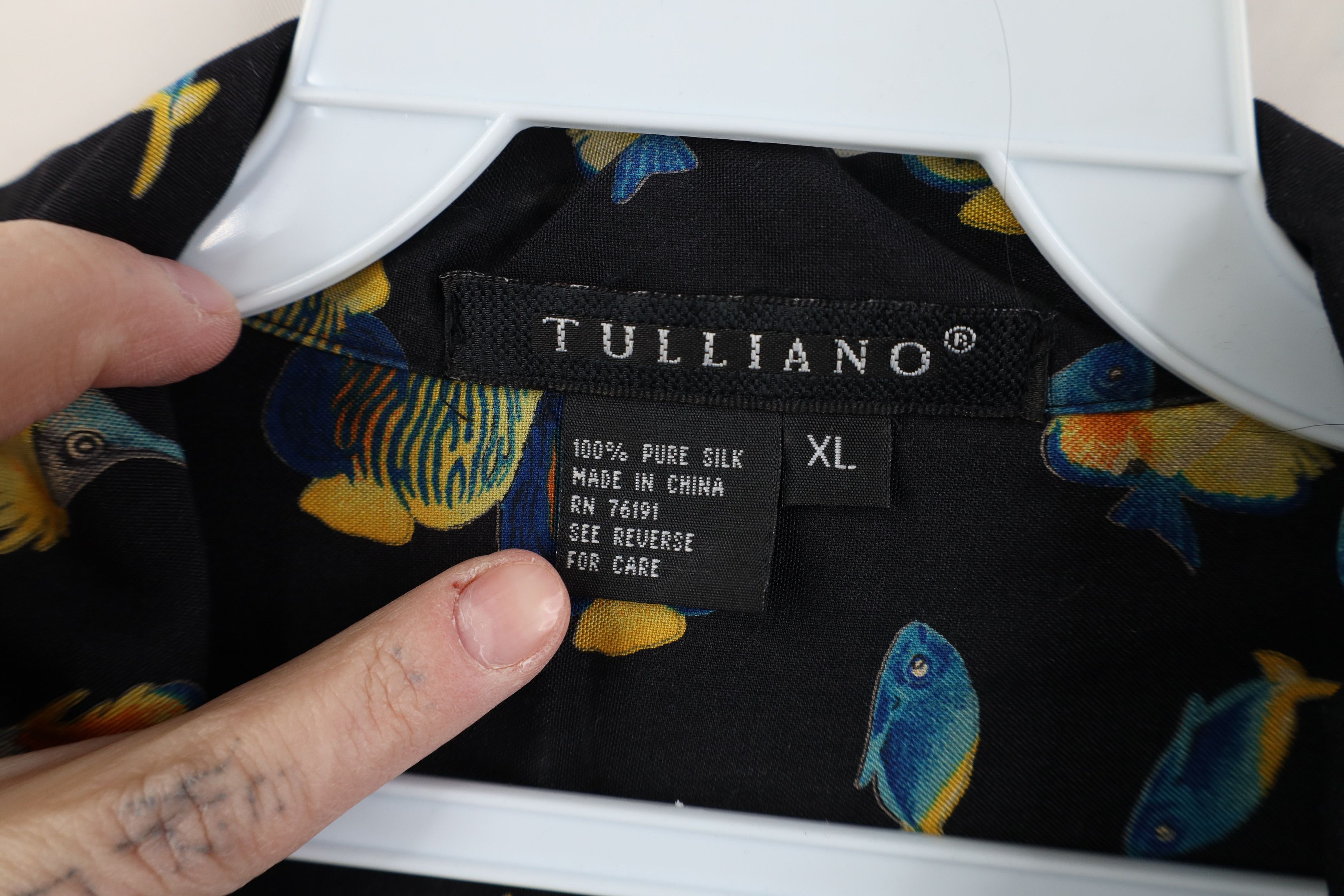 Vintage Vintage 90s Streetwear Collar Fish Collared Button Shirt AOP Size US XL / EU 56 / 4 - 7 Thumbnail