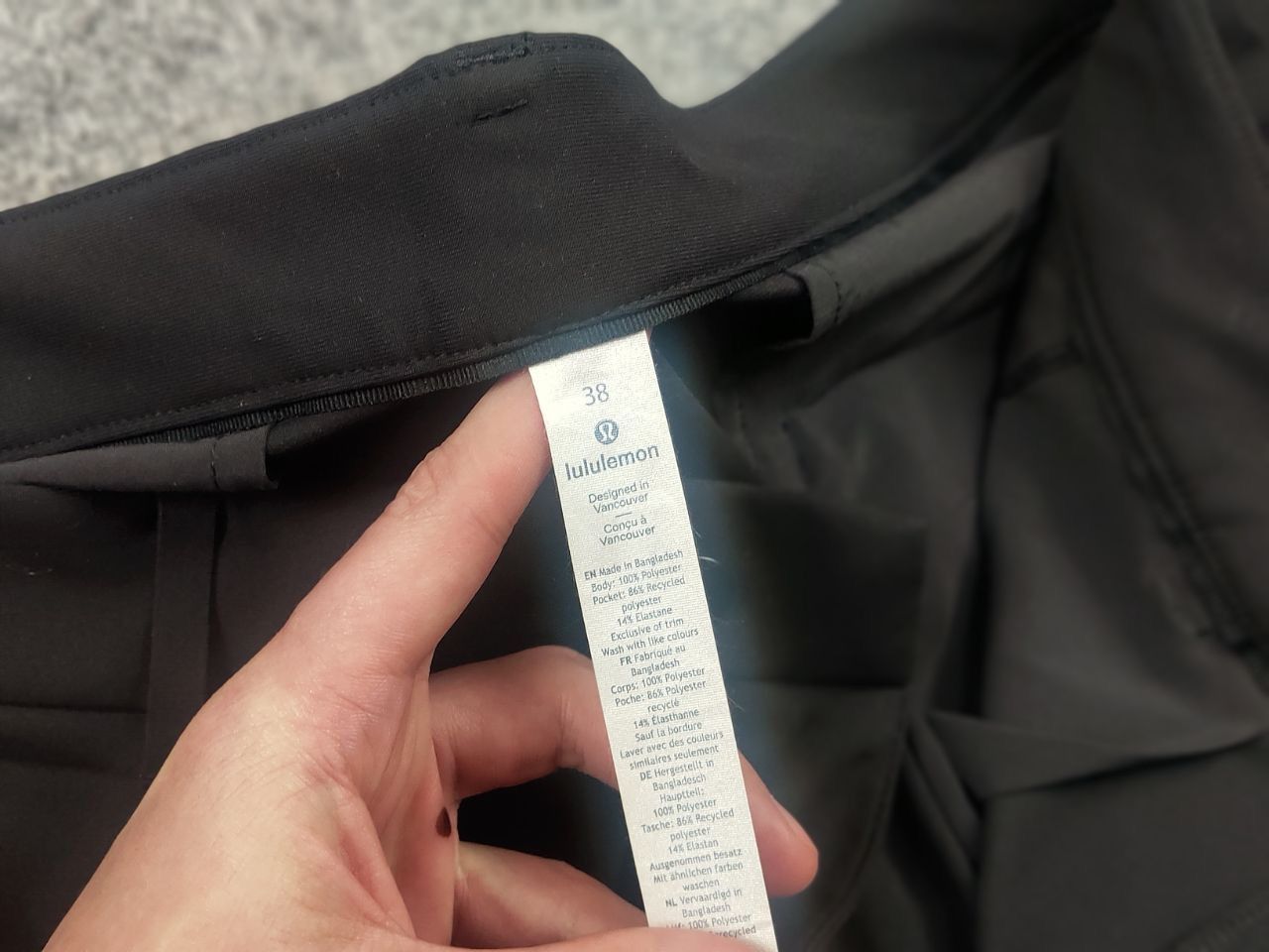 Lululemon lululemon Athletica Black Minimalist Straight Trouser Pants Size US 38 / EU 54 - 11 Thumbnail