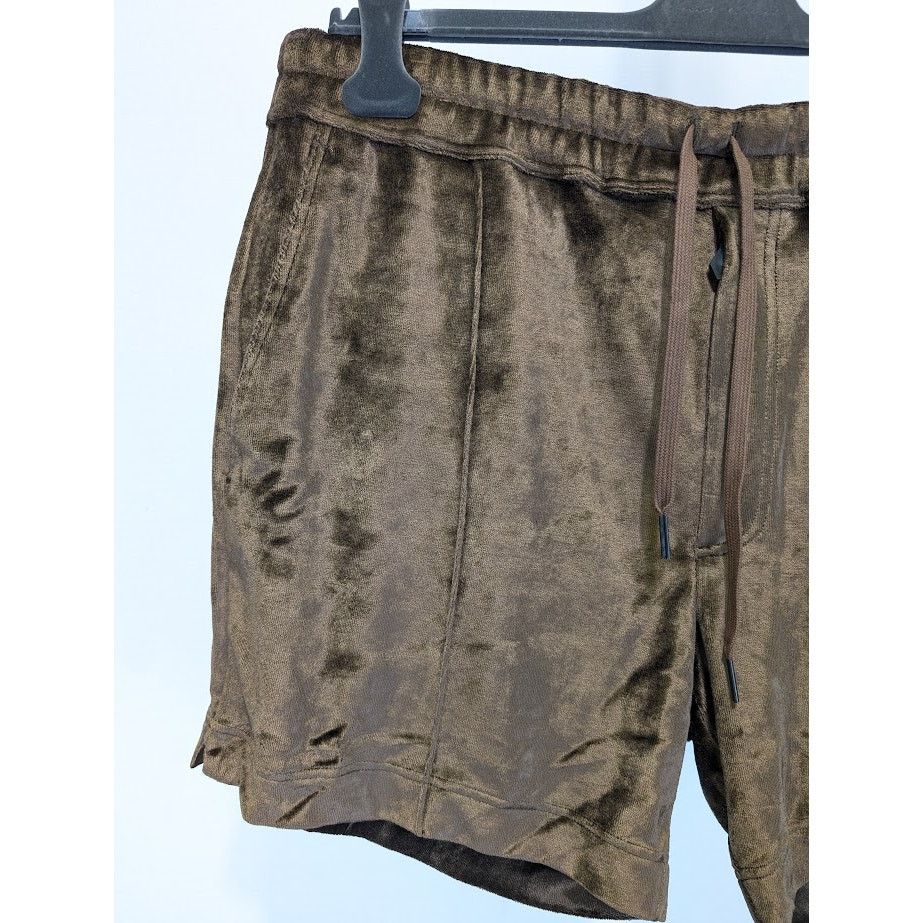 Tom Ford o1rshd1 Velour Drawstring Shorts in Brown Size US 40 / EU 56 - 3 Thumbnail