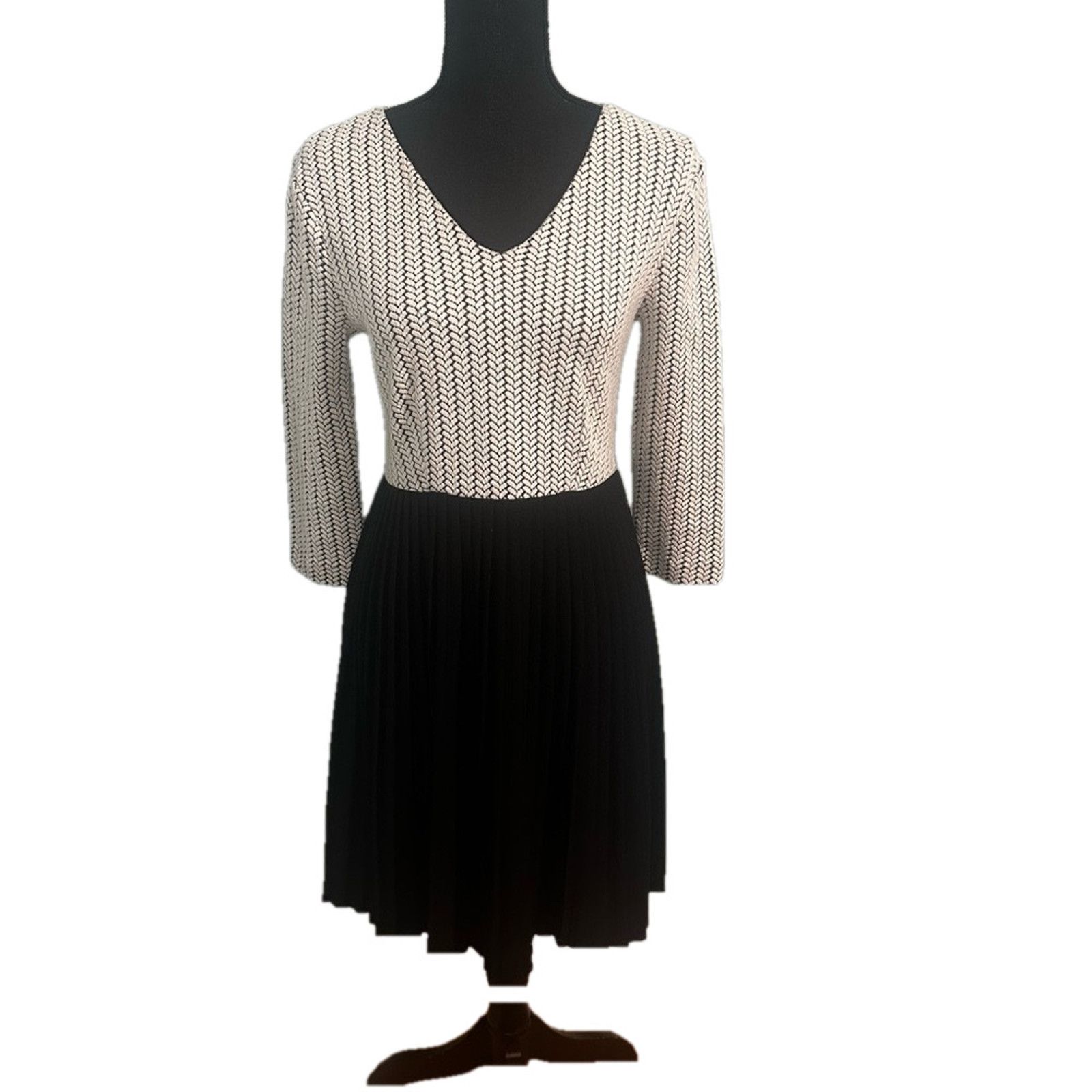 Ganni Anthropologie GANNI Crossknit Dress Size M / US 6-8 / IT 42-44 - 1 Thumbnail