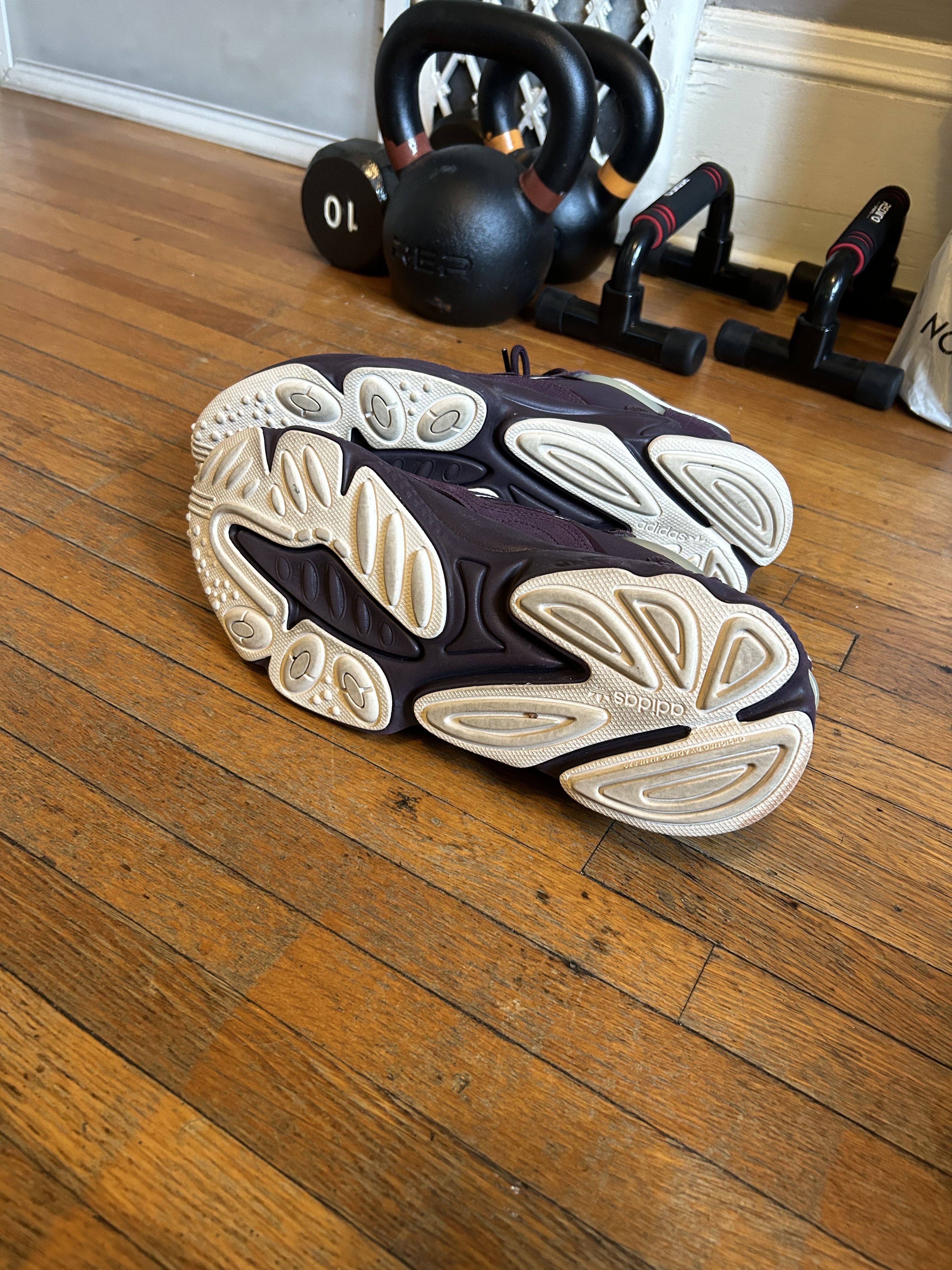 Adidas Ozweego Bubble Tea Size US 11.5 / EU 44-45 - 5 Thumbnail