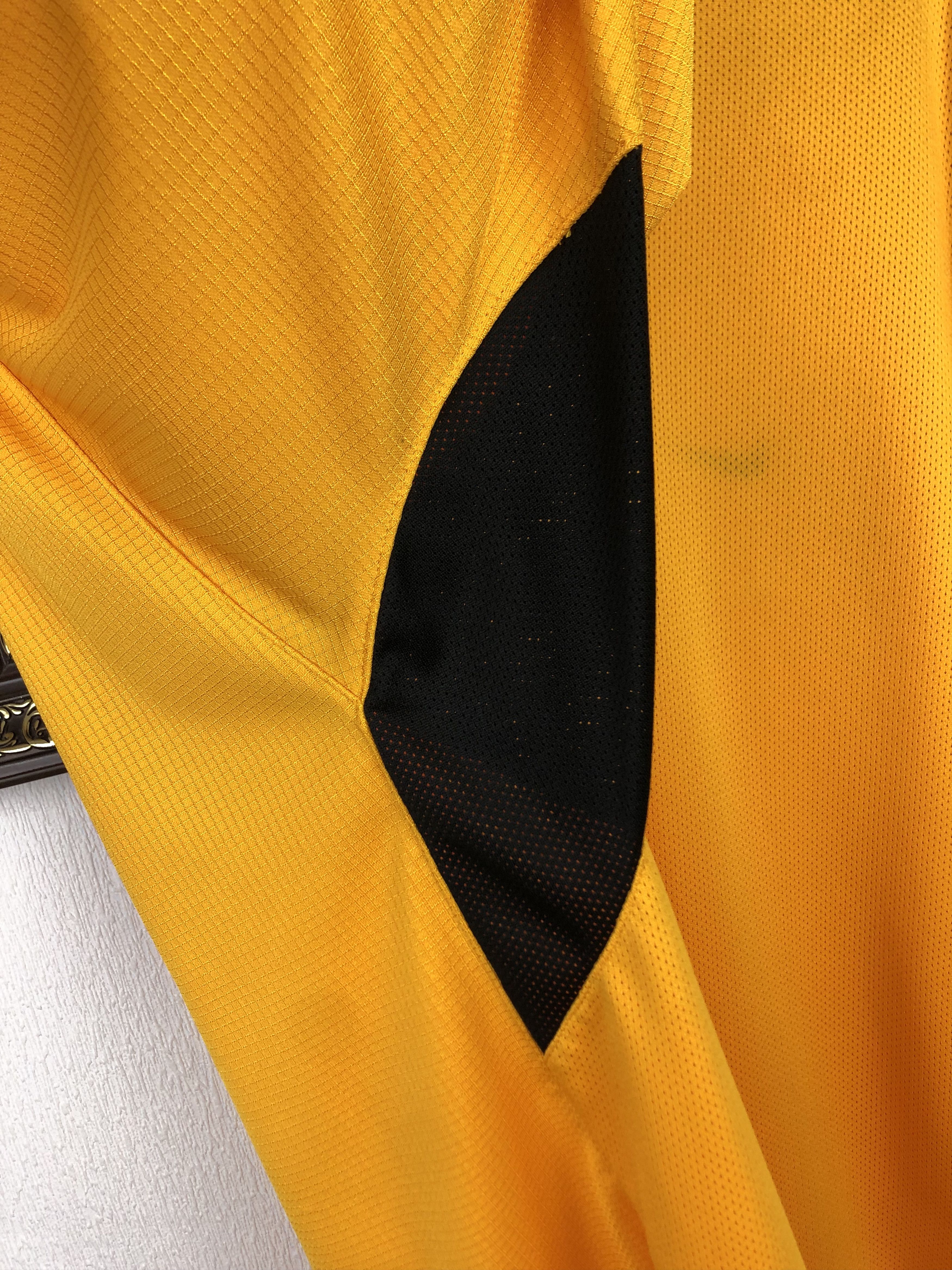 Nike Vintage Nike Juventus Football Shirt Train Soccer Jersey Size US XL / EU 56 / 4 - 10 Thumbnail