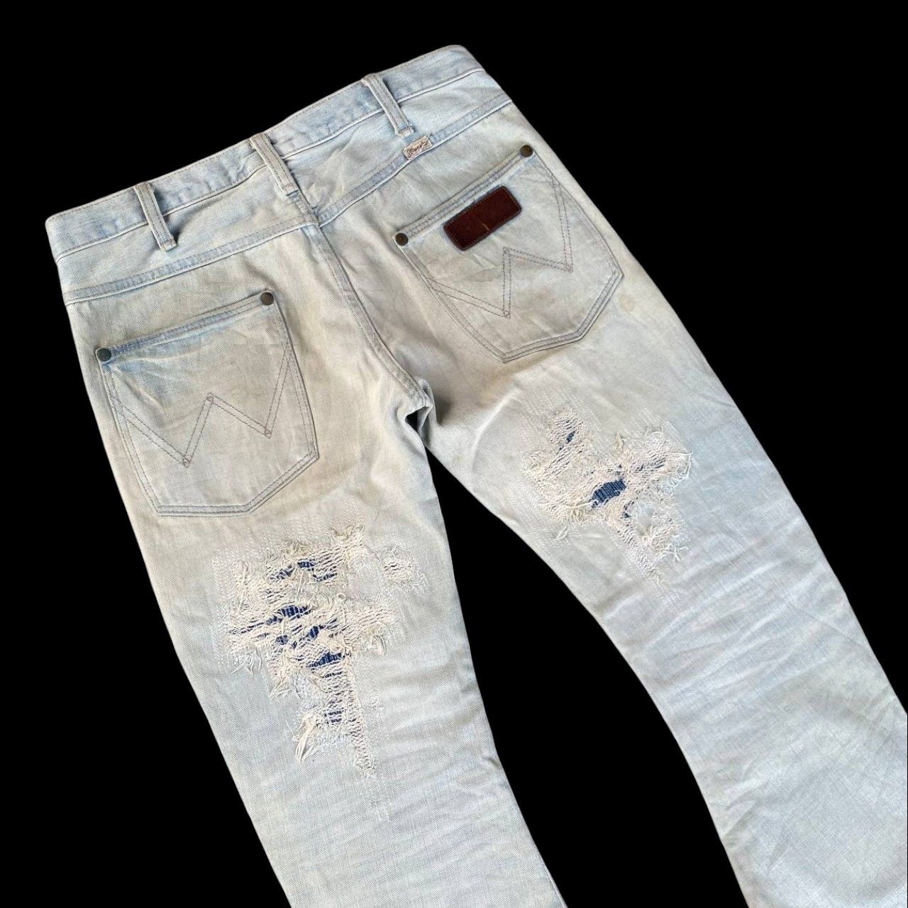AKM × Wrangler RARE AKM X WRANGLER FLARED BORO DISTRESSED DIRTY STAIN W28 Size US 28 / EU 44 - 6 Thumbnail