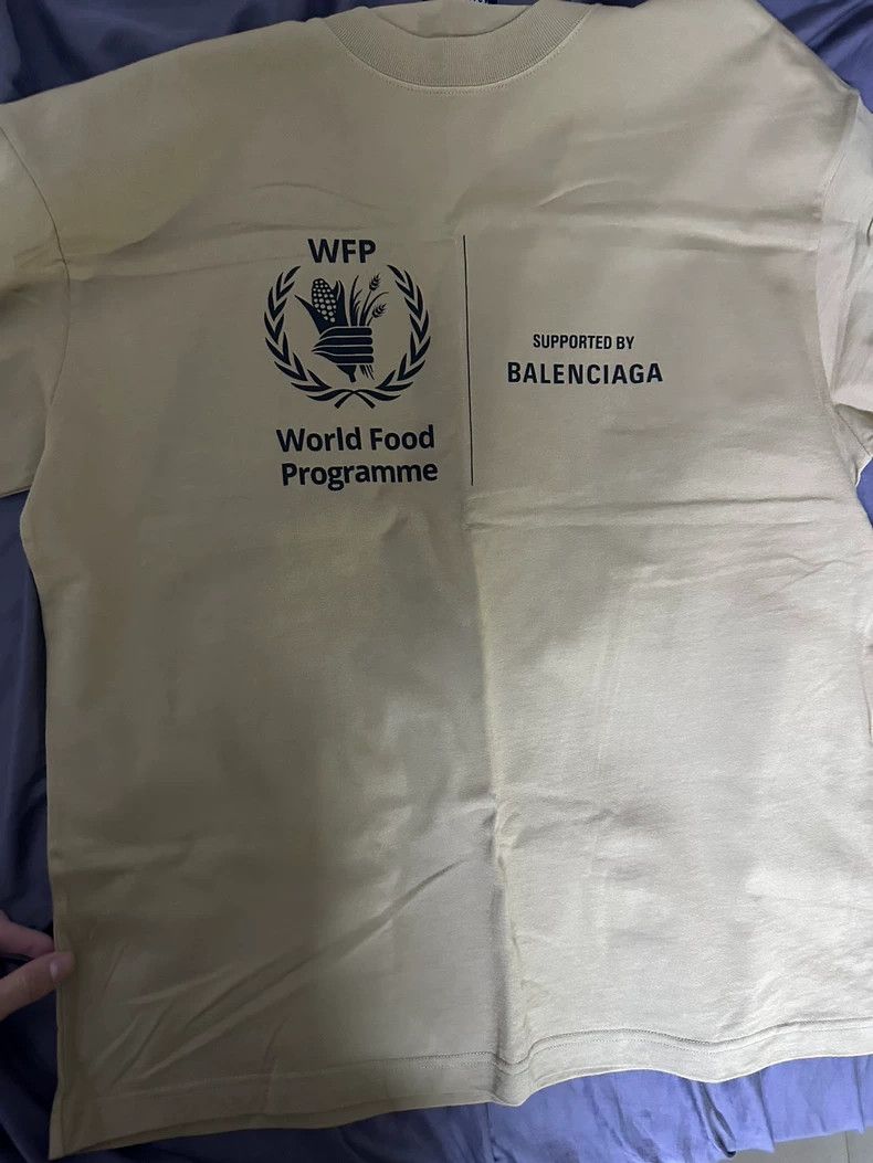 Balenciaga Balenciaga Khaki WFP Short Sleeves Size US S / EU 44-46 / 1 - 1 Thumbnail