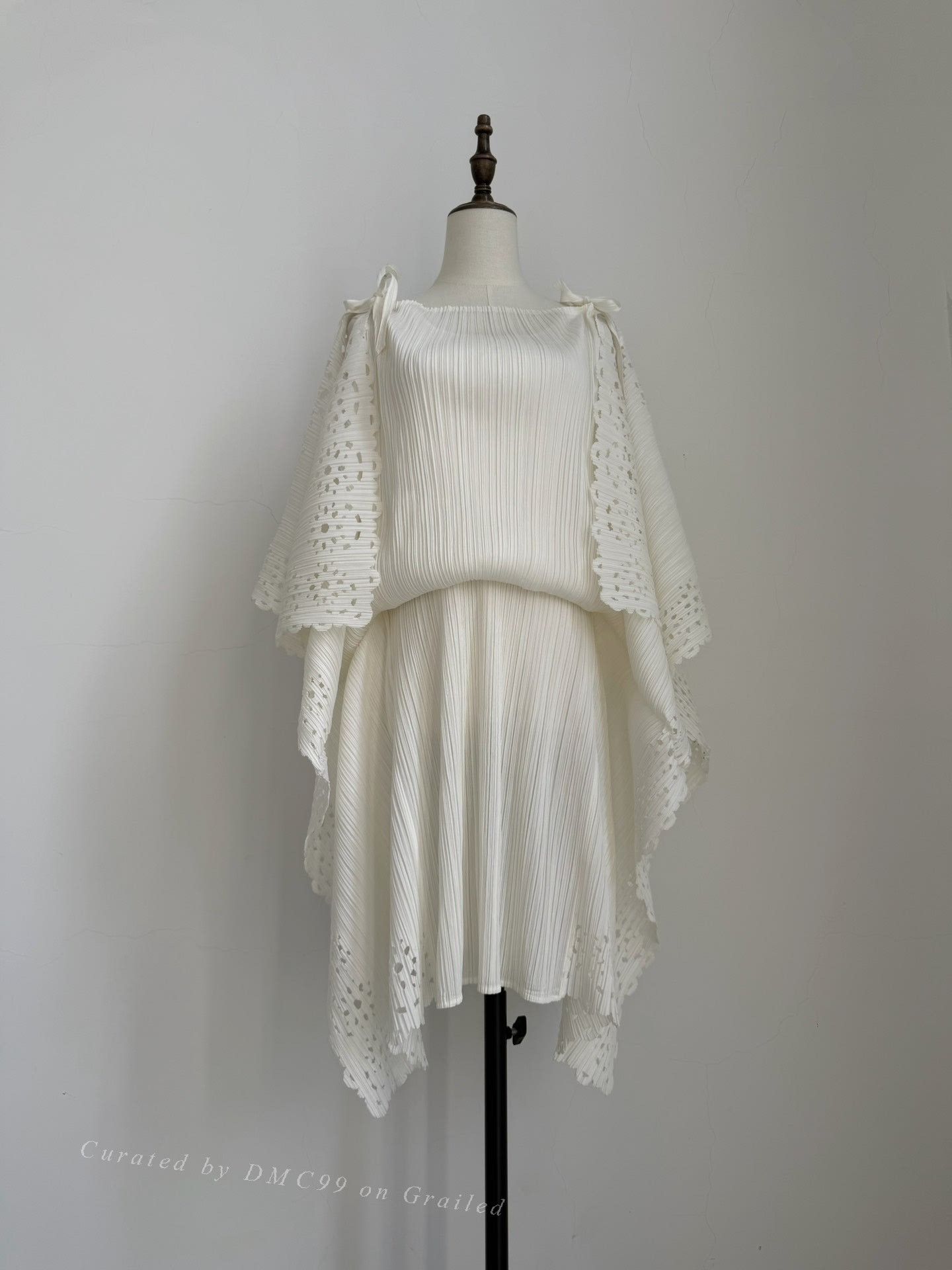 Pleats Please Issey Miyake Issey Miyake Pleats Please Dress Size XL / US 12-14 / IT 48-50 - 1 Thumbnail