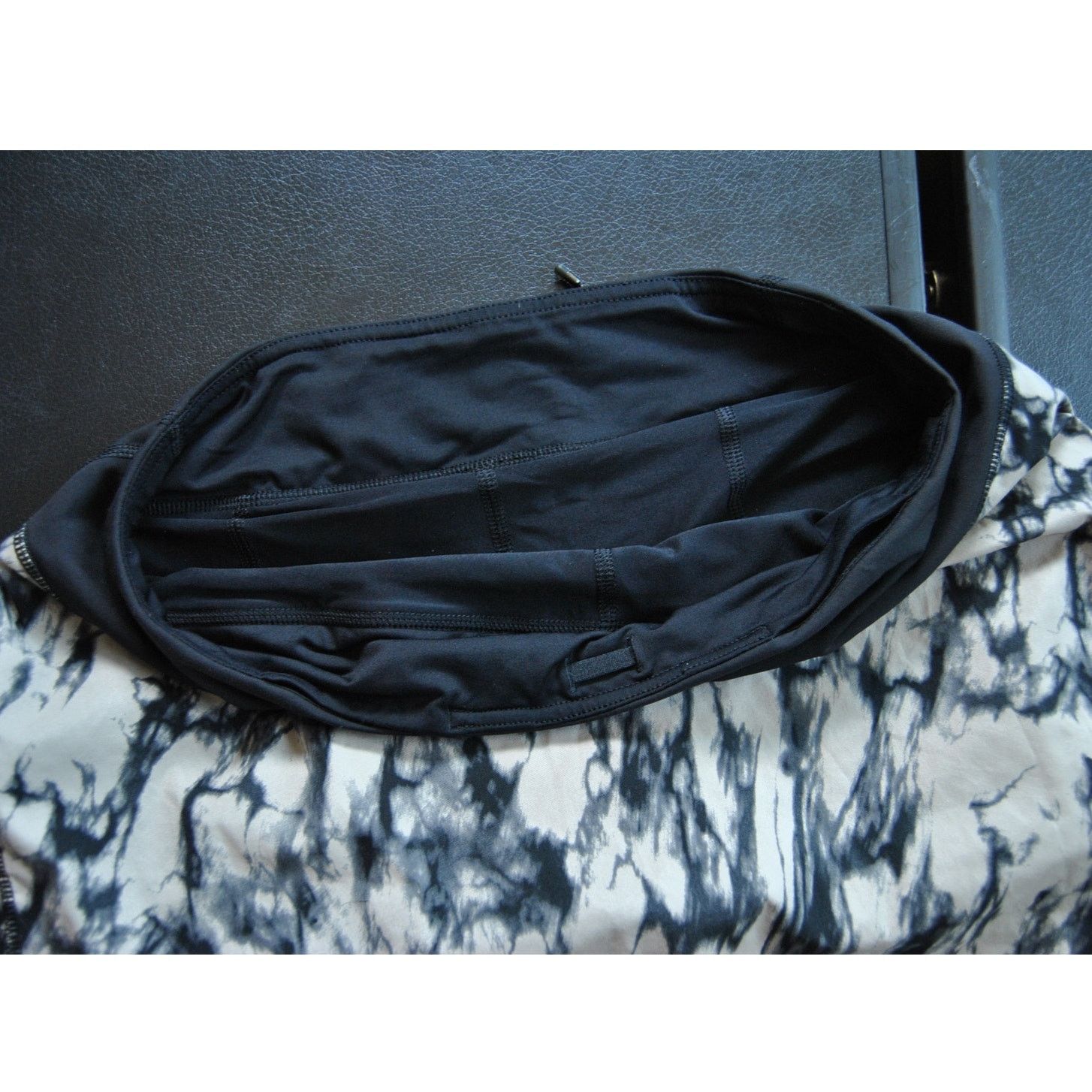 Lululemon Lululemon Skirt Black White Size: 6 Size 28" / US 6 / IT 42 - 4 Thumbnail
