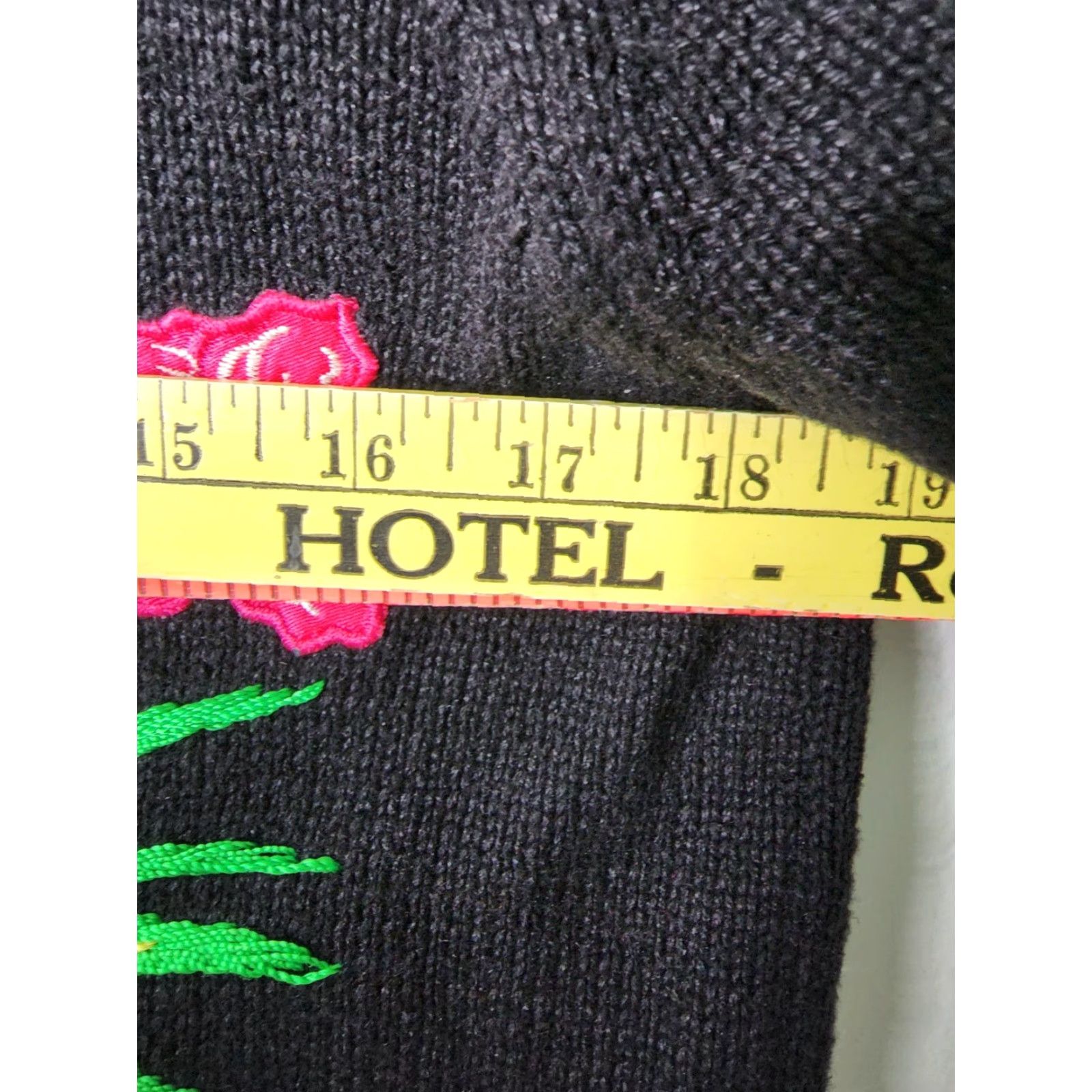 Vintage VINTAGE Designers Studio Originals Cardigan Sweater Womens M Black Pink Tropical Flamingo Embroidered Cropped Button Ribbed Hem Swing 90s Mens Womens Size M / US 6-8 / IT 42-44 - 4 Thumbnail