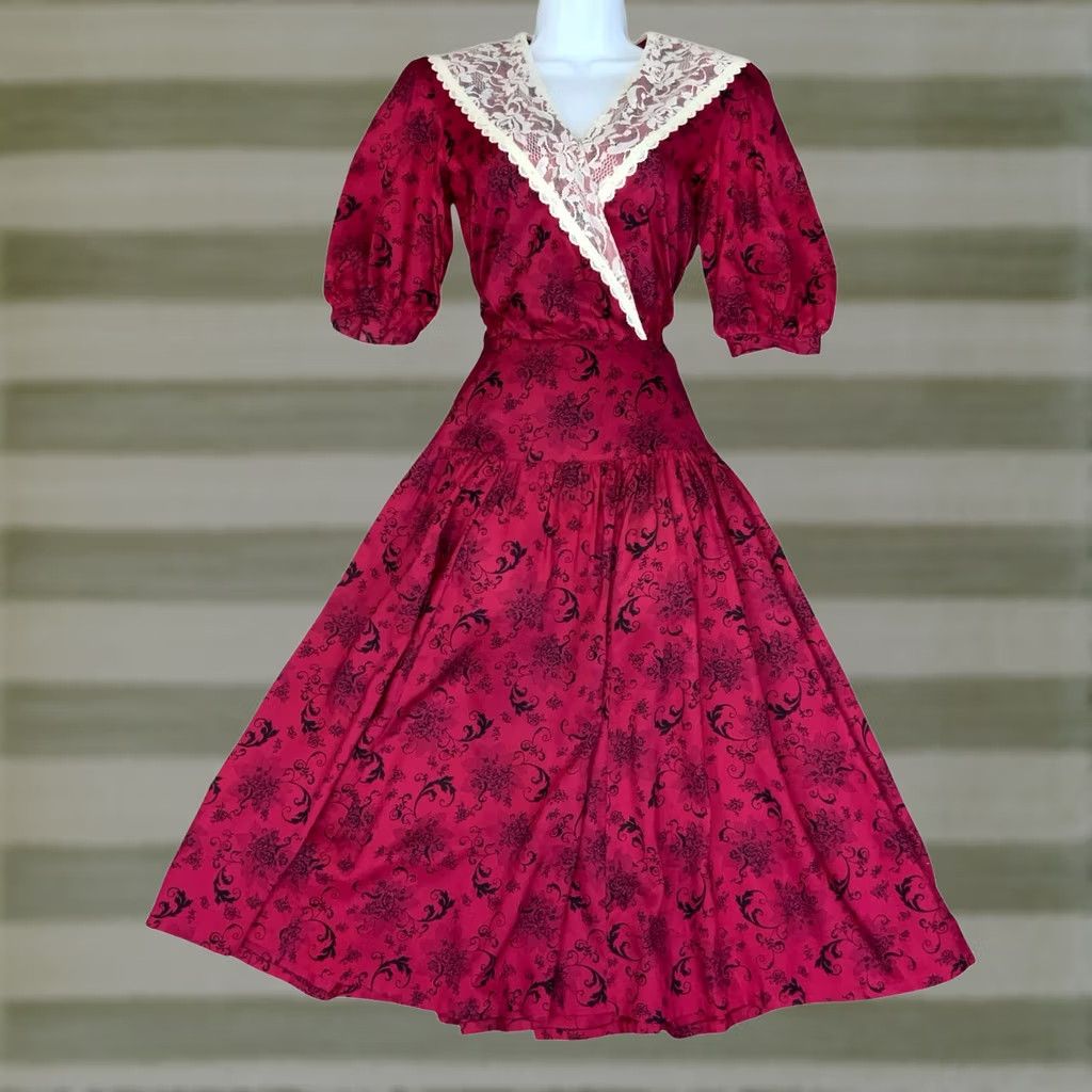 gunne sax red dress 1980s GUNNE SAX Dress Satin Red XS  Deja Vintage Boutique