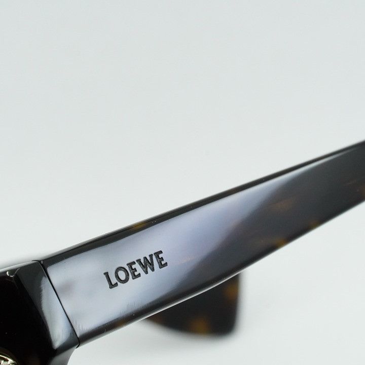 Loewe Loewe LW40012F 52F Sunglasses Dark Havana Shield Frame Size ONE SIZE - 4 Thumbnail