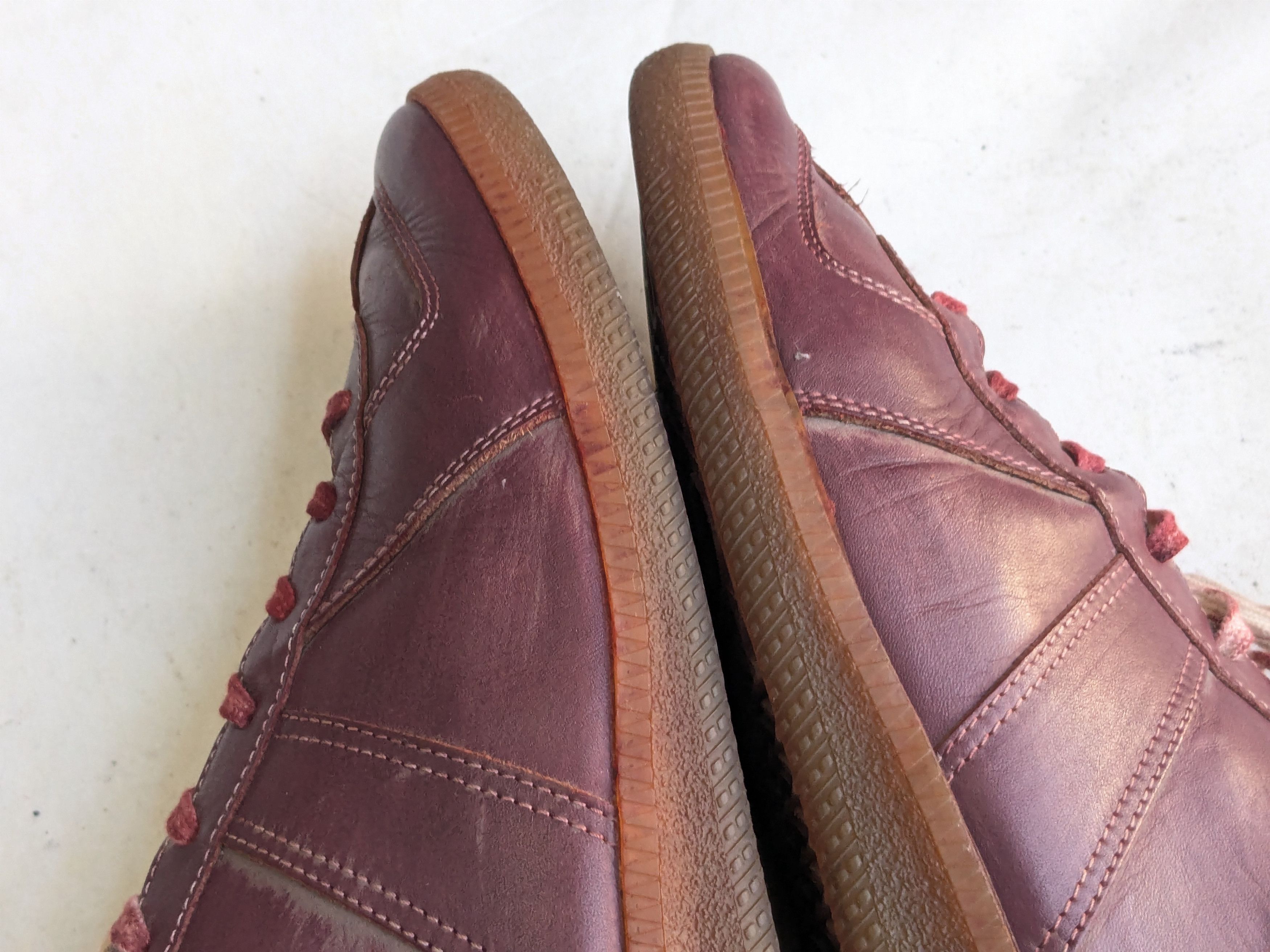 Maison Margiela Maison Margiela Replica GAT Red 8 41 SS09 Low Leather Size US 8 / EU 41 - 7 Thumbnail