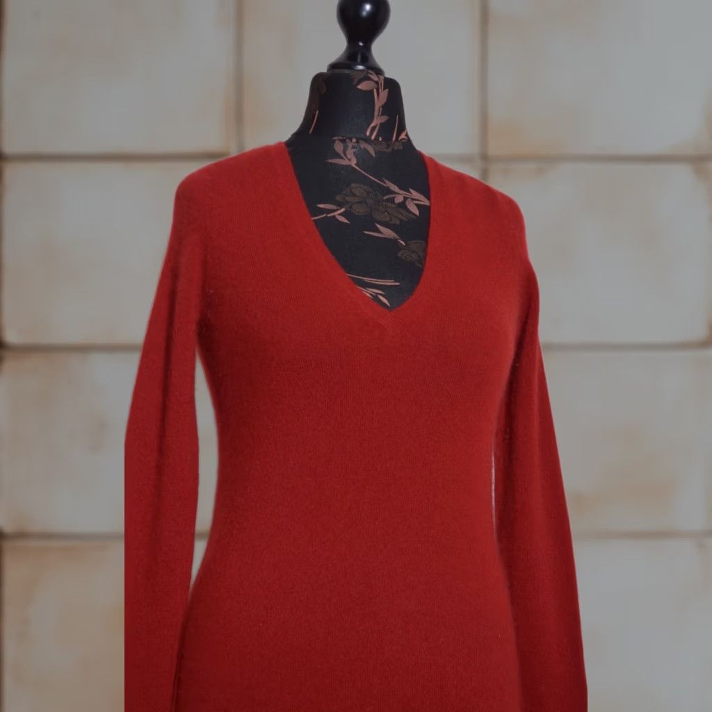 Zara Zara Knit Women's 100% Cashmere Red V-Neck Sweater Jumper Pullover Size S Size S / US 4 / IT 40 - 1 Thumbnail