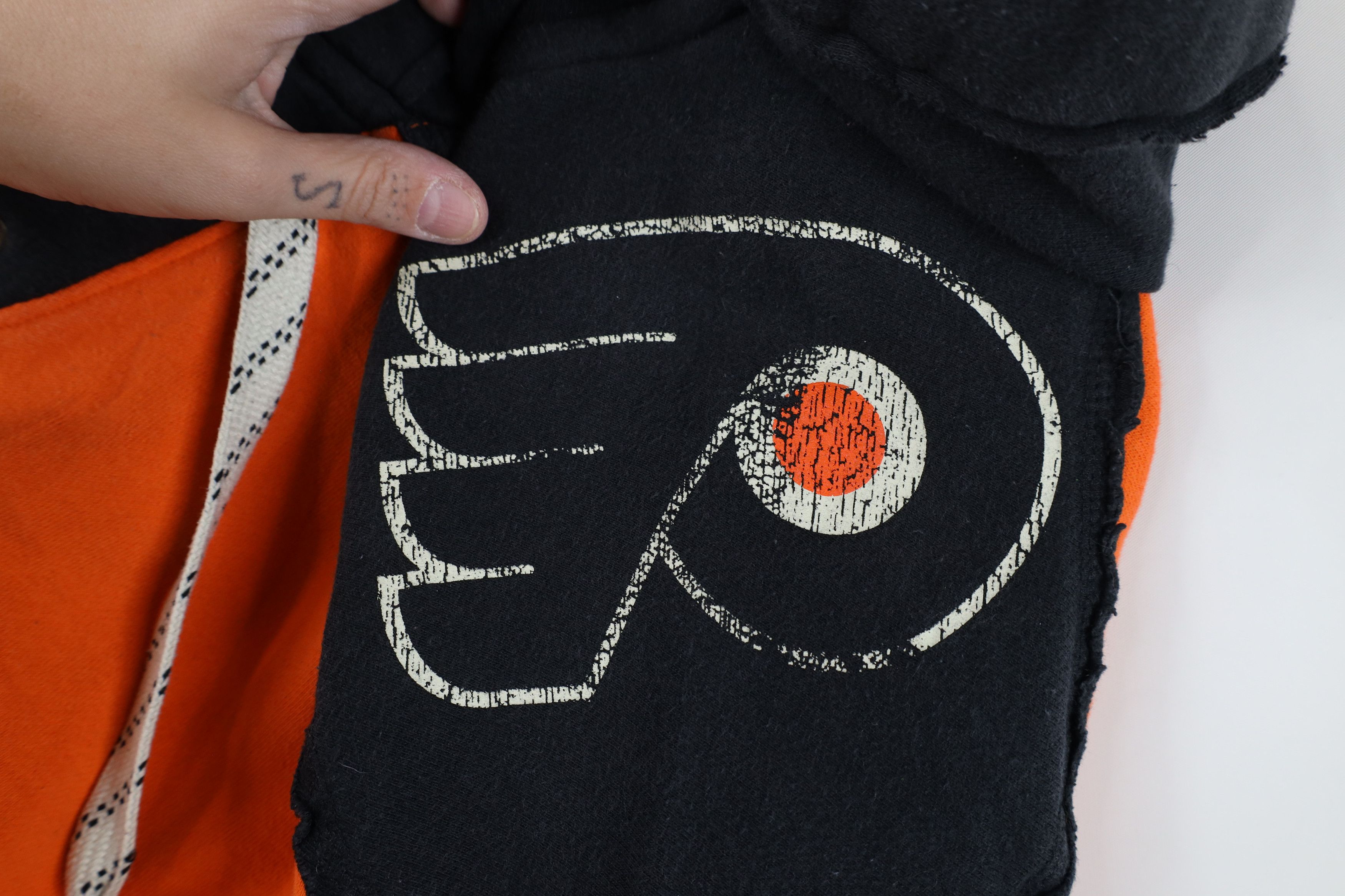 Vintage Vintage CCM Philadelphia Hockey Jersey Hoodie Sweatshirt Size US M / EU 48-50 / 2 - 11 Thumbnail