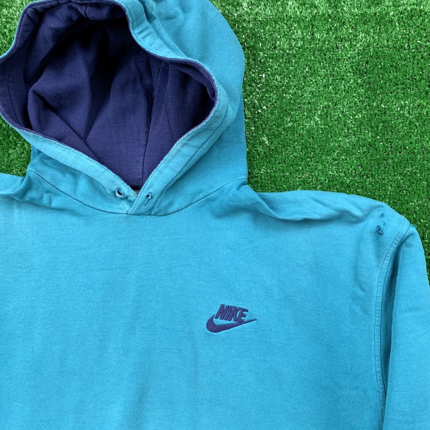 Nike Nike Vintage Sweatshirt Mens T Shirt Tonal Hoodie Center Swoosh Blue 80s Rap Size US XL / EU 56 / 4 - 2 Thumbnail