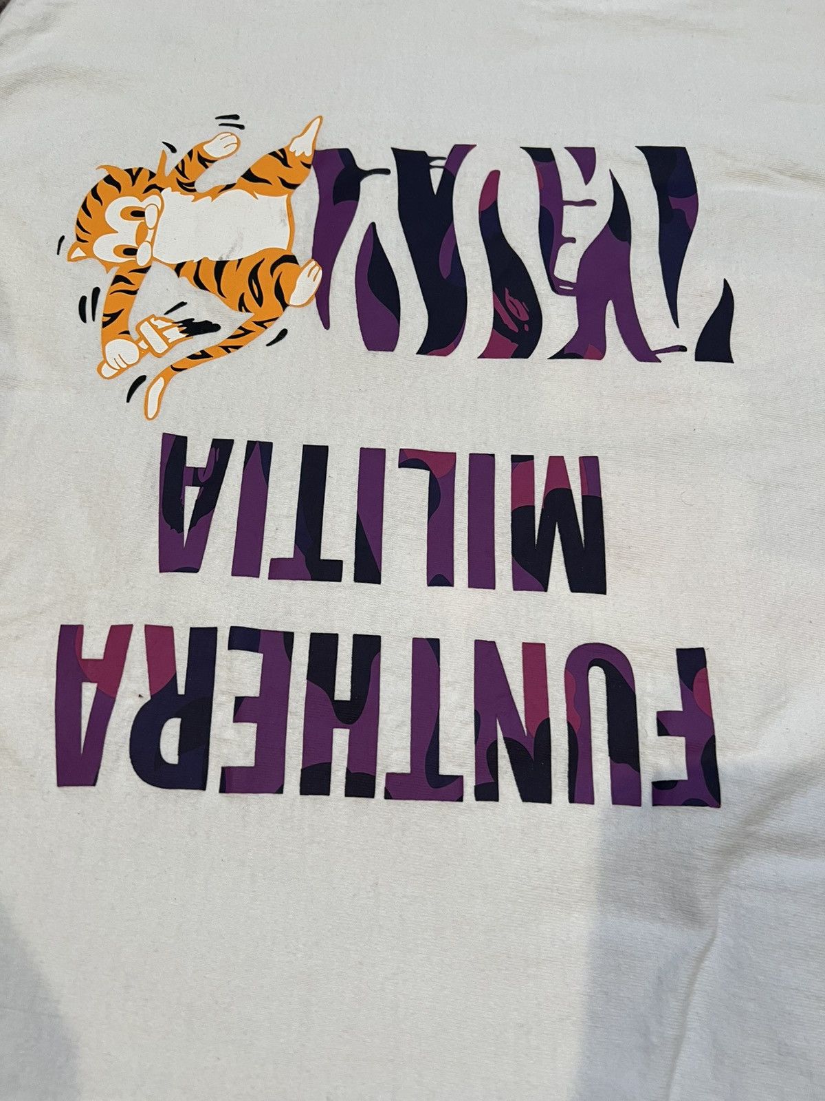 Bape A Bathing Ape White Purple Tiger Shark T-Shirt Size US L / EU 52-54 / 3 - 4 Thumbnail