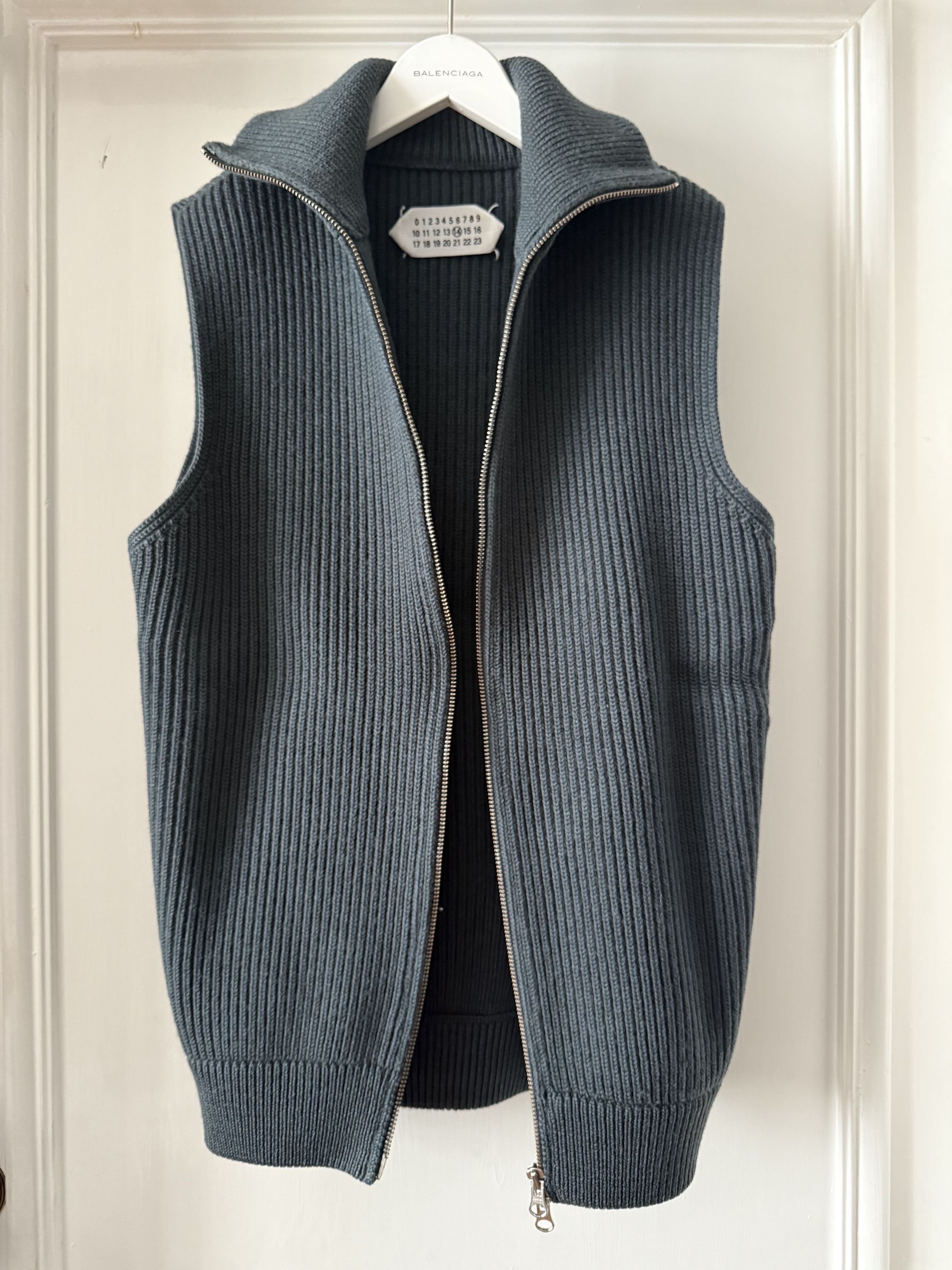 Maison Margiela Maison Margiela Wool zip Cardigan IN SIZE -S LIKE NEW Size US S / EU 44-46 / 1 - 3 Thumbnail