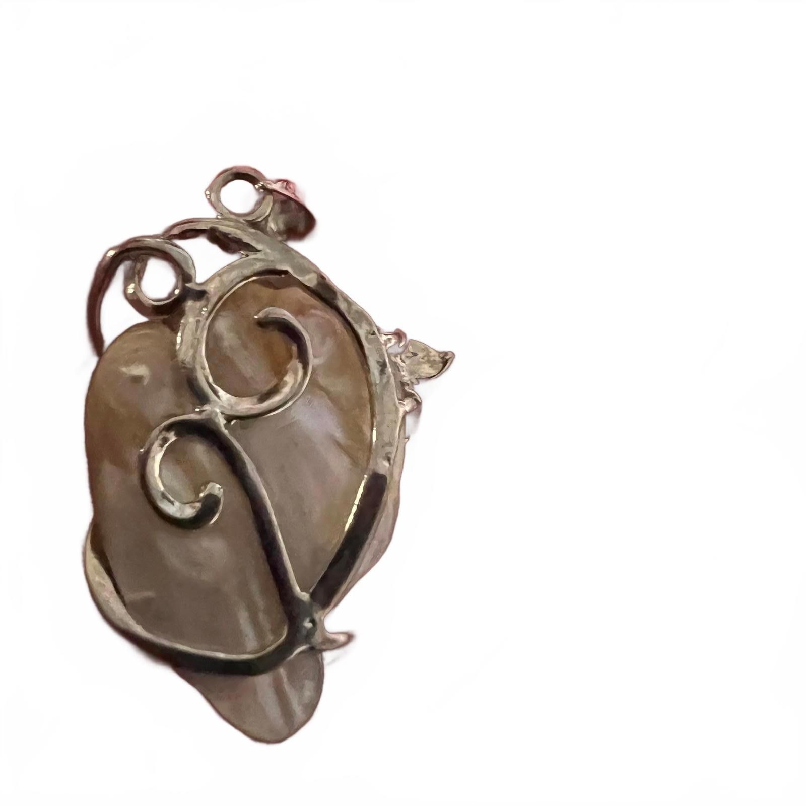 The Unbranded Brand Handcrafted Pendant with Natural Stone Size ONE SIZE - 2 Thumbnail
