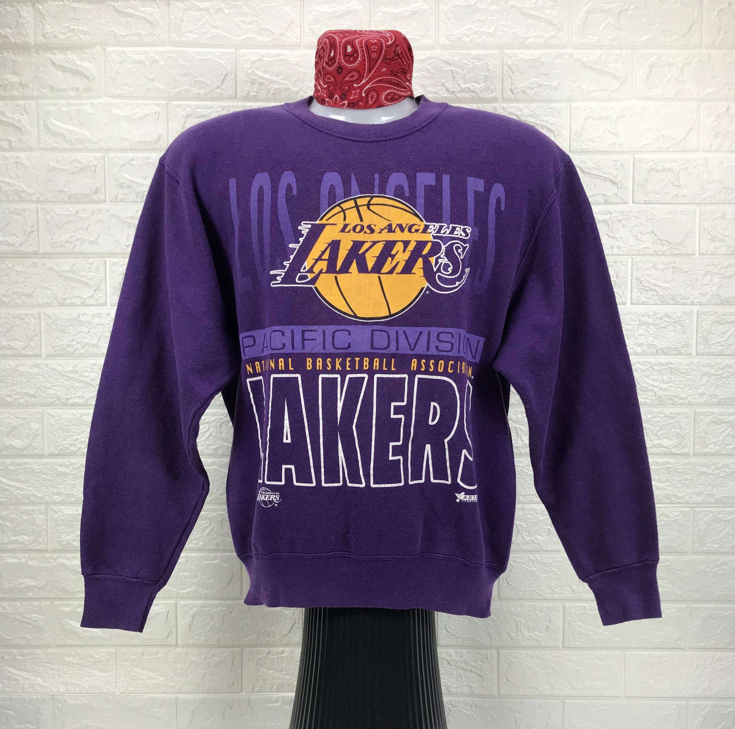 Fruit Of The Loom Vintage L.A. Lakers x Fruit Of The Loom Sweatshirt Size US M / EU 48-50 / 2 - 1 Thumbnail
