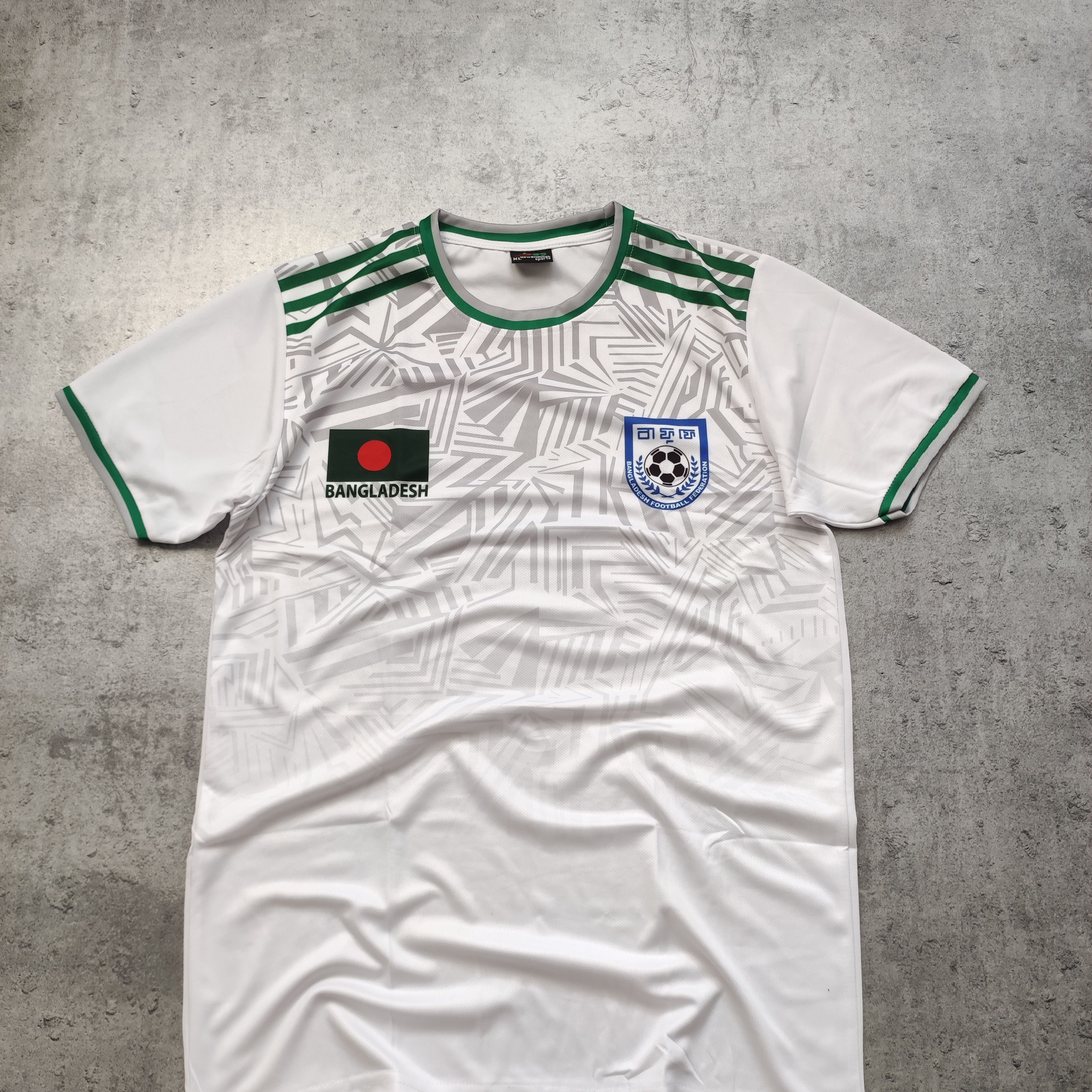 Other RARE Bangladesh National Football 2023 Away Jersey Size US L / EU 52-54 / 3 - 2 Thumbnail