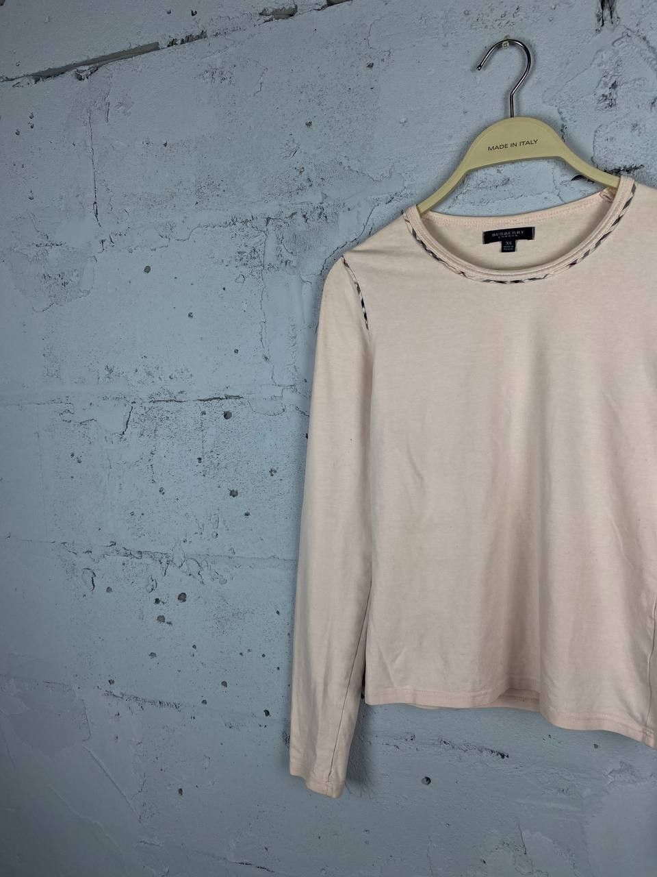 Burberry × Vintage Burberry Vintage Light Pink Nova Check Long Sleeve T Shirt Size XS / US 0-2 / IT 36-38 - 1 Thumbnail