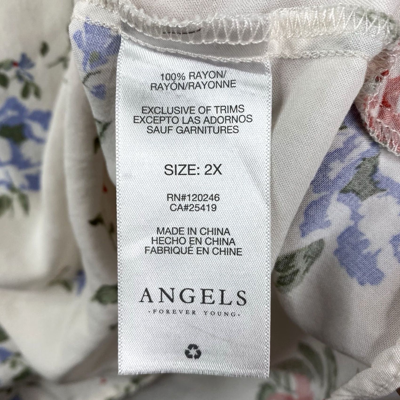 Vintage Angels Forever Young Top Women 2X Cream Floral Boho Flowy Rayon Smocked Shoulder Blouse Size XXL / US 16-18 / IT 52-54 - 6 Thumbnail
