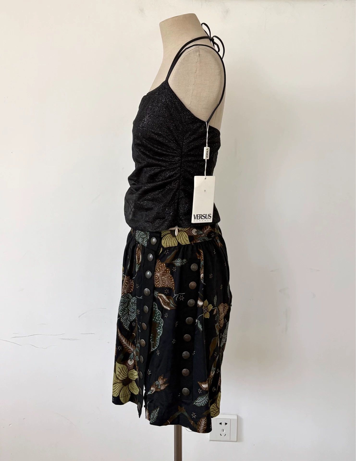 Versace Versace Women's Black Tulle Camisole (Secondary Line) Size M / US 6-8 / IT 42-44 - 5 Thumbnail