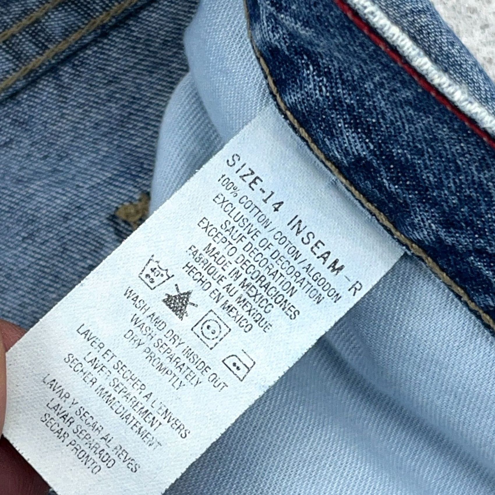 Tommy Hilfiger VINTAGE Tommy Hilfiger Jeans Women 14 Classic Fit Straight Leg Med Wash Y2K 00s Jeans Women 14 Blue 5-Pocket Design Regular Vintage Mens Womens Girls Size 36" / US 14 / IT 50 - 5 Thumbnail