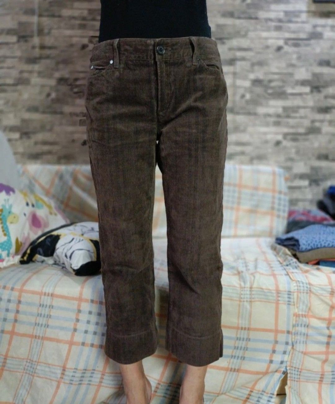 Burberry Burberry corduroy cropped pants Size 30" / US 8 / IT 44 - 2 Thumbnail