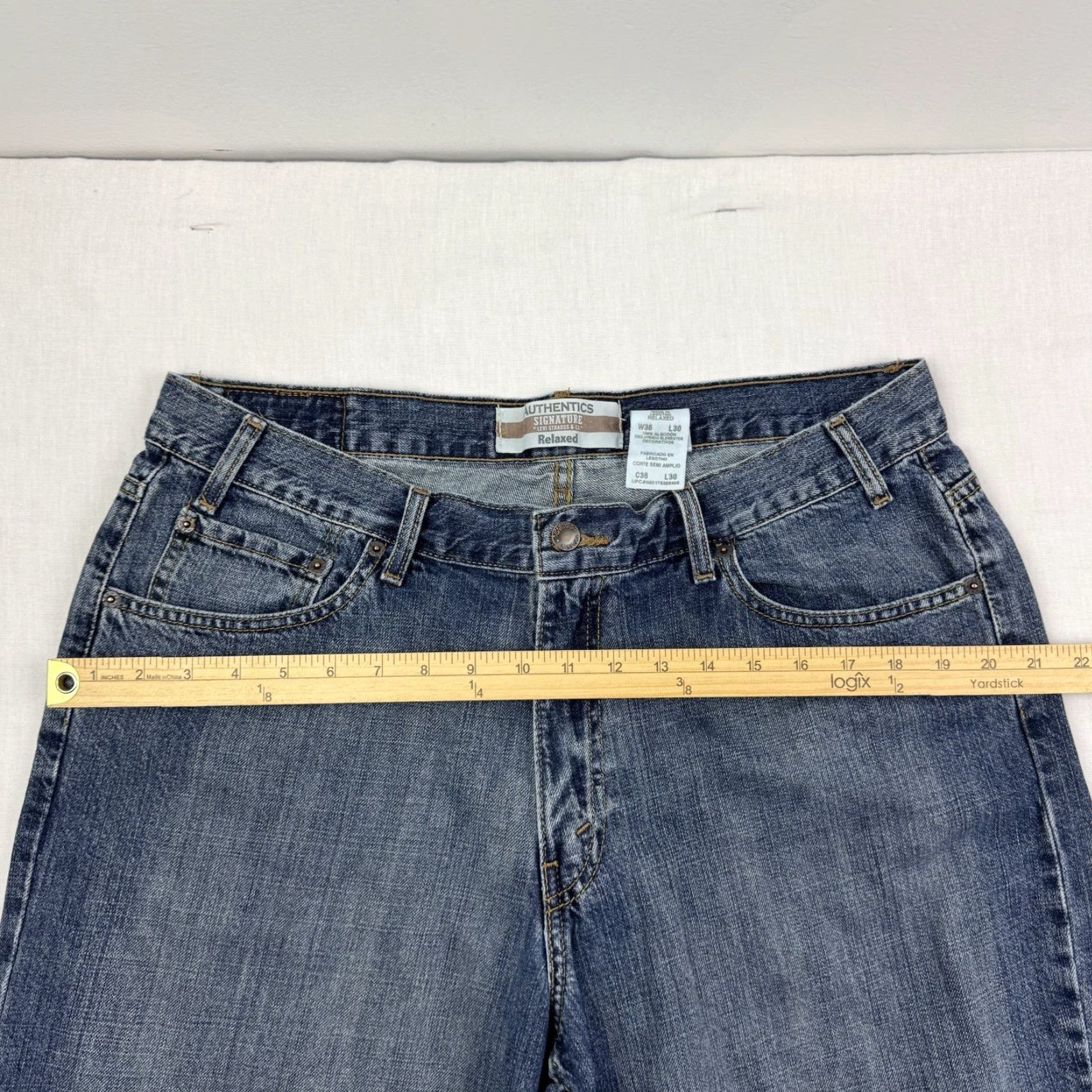 Levi's VINTAGE Levi's Signature Jeans Men 36x30 Baggy Relaxed Y2K Punk Grunge USA Denim Straight Mens Size US 36 / EU 52 - 6 Thumbnail
