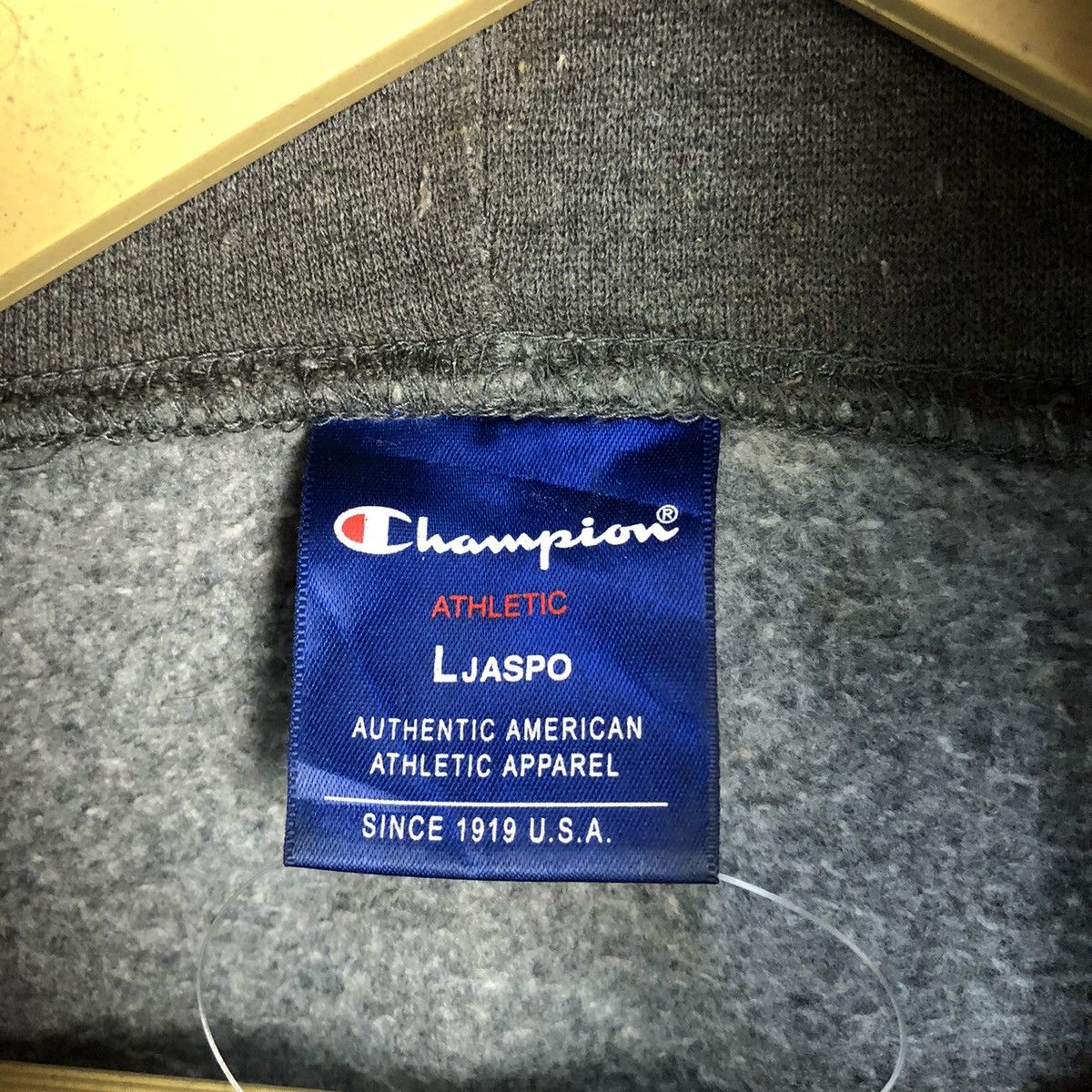 Champion Champion vintage plain Grey Hoodie #A706 Size US M / EU 48-50 / 2 - 11 Thumbnail