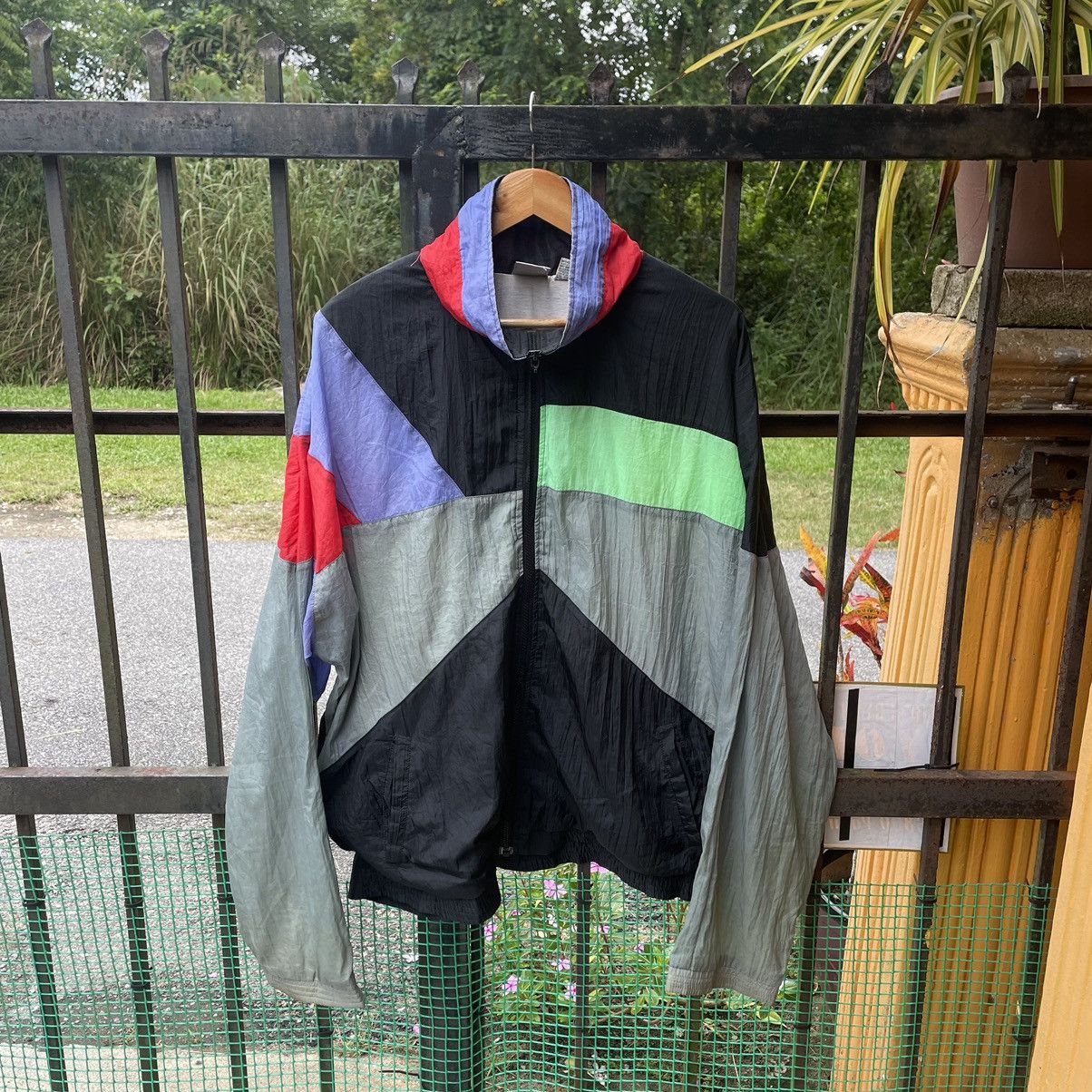 Vintage 🔥Vintage Athletic Works Multicolour Full Zipper Light Jacket Size US XL / EU 56 / 4 - 1 Thumbnail