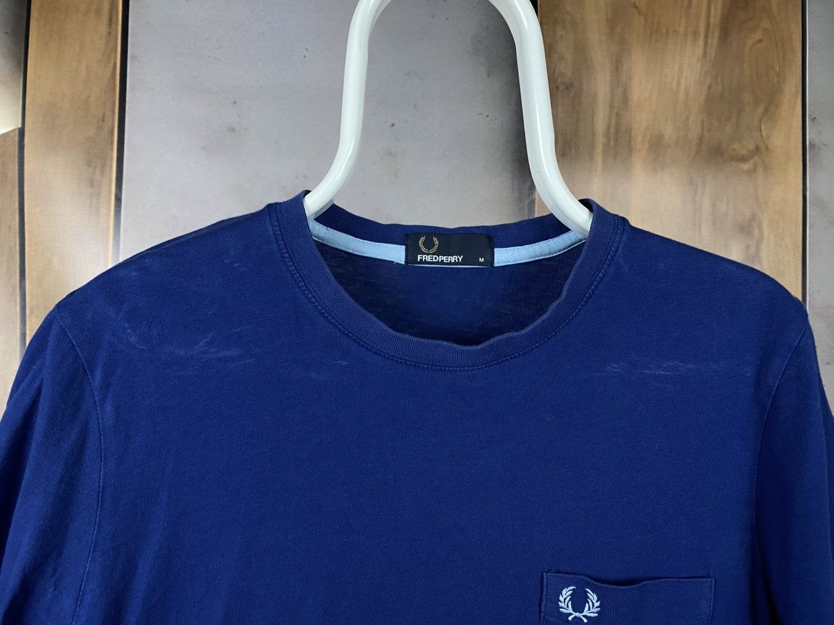 Fred Perry 🌱T-Shirt Fred Perry Mini Logo Tee🌱 Size US M / EU 48-50 / 2 - 4 Thumbnail