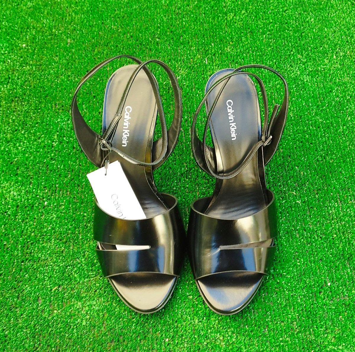 Calvin Klein Shoes Calvin Klein Size US 9.5 / IT 39.5 - 2 Thumbnail