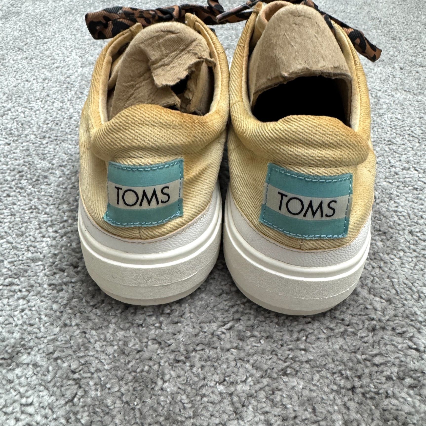 Toms VINTAGE N? Not vintage actually. TOMS Leopard Sneaker | Fenix Lug Sole Casual Womens Shoe | 8.5 Beige Tan | Street, Travel, Everyday Size US 8.5 / IT 38.5 - 5 Thumbnail