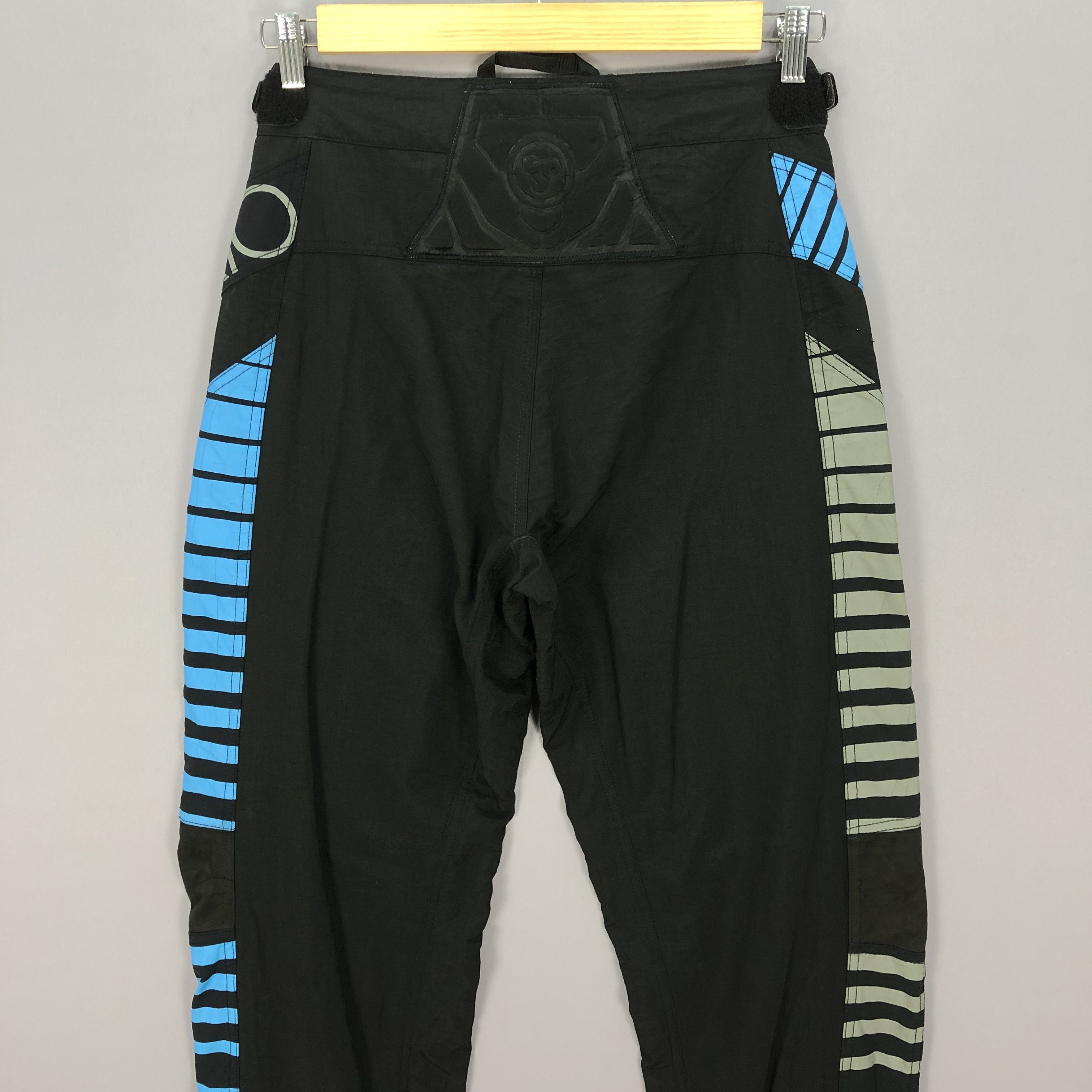 Japanese Brand × Vintage Vintage 90s Sombrio Japanese Ski Pants Snowboards Ski Wear Size US 28 / EU 44 - 4 Thumbnail