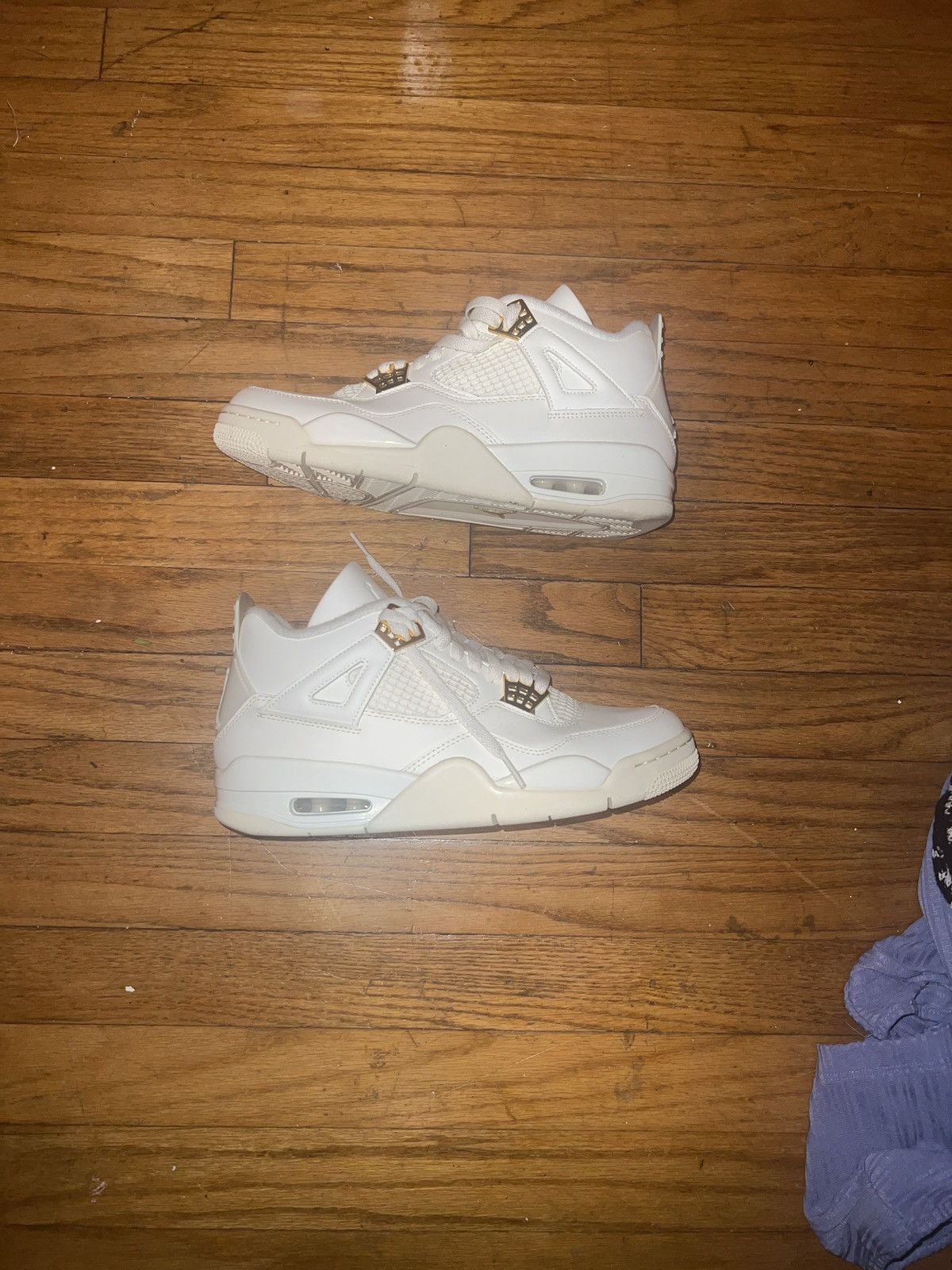 Jordan Brand × Nike Excellent condition white gold Jordan Size US 10 / EU 43 - 2 Thumbnail