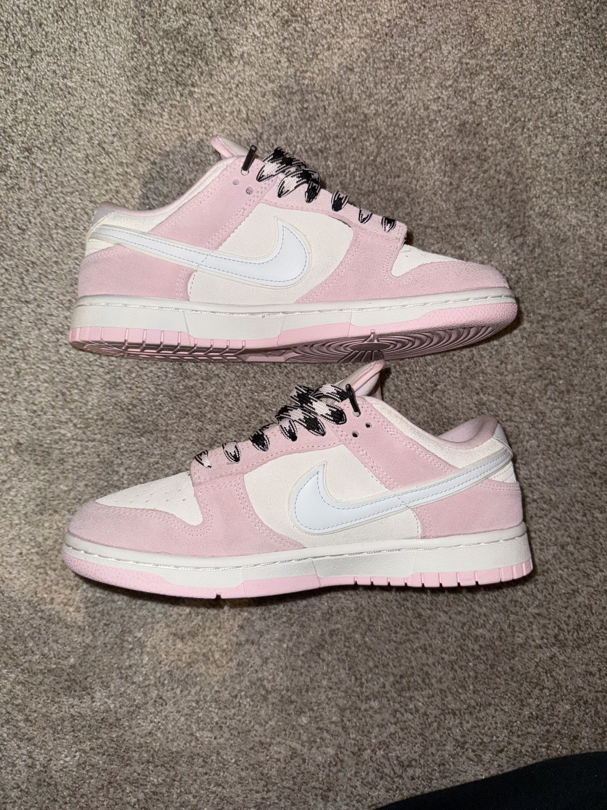 Nike Nike Dunk Low LX Pink Foam Size US 9 / IT 39 - 3 Thumbnail