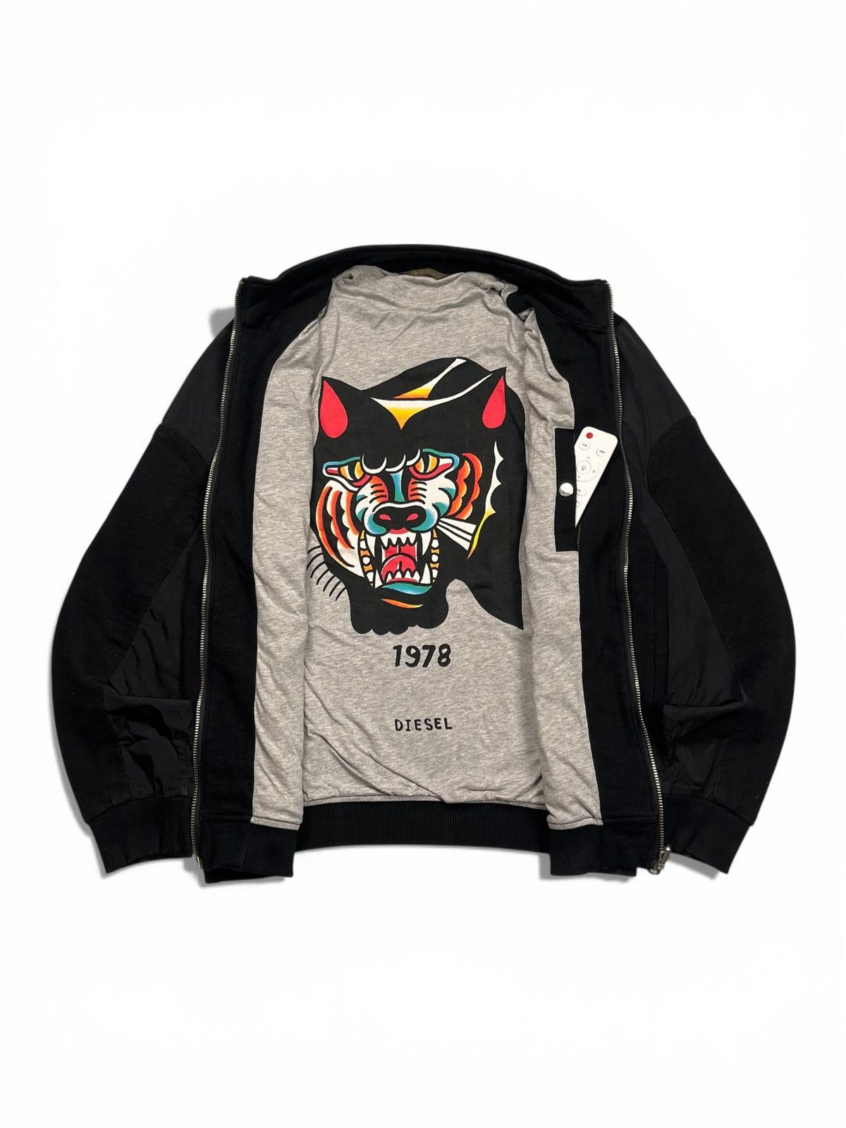 Diesel DIESEL SUKAJAN TIGER SKULL REVERSIBLE SATIN BOMBER JACKET