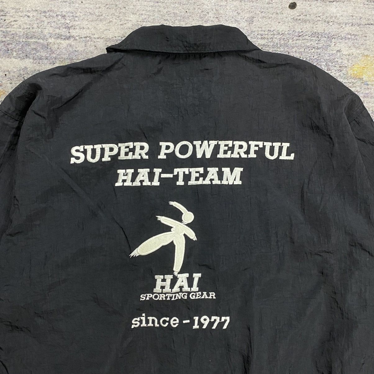 Hai Sporting Gear Vintage Hai sporting gear issey miyake embroidery jacket Size US L / EU 52-54 / 3 - 4 Thumbnail