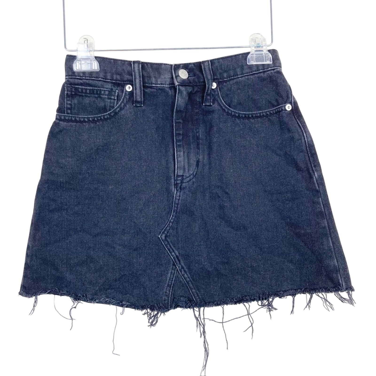 Madewell Madewell Black Denim Lunar Wash Mini Skirt Sz 25 Size 25" / US 0 / IT 36 - 1 Thumbnail