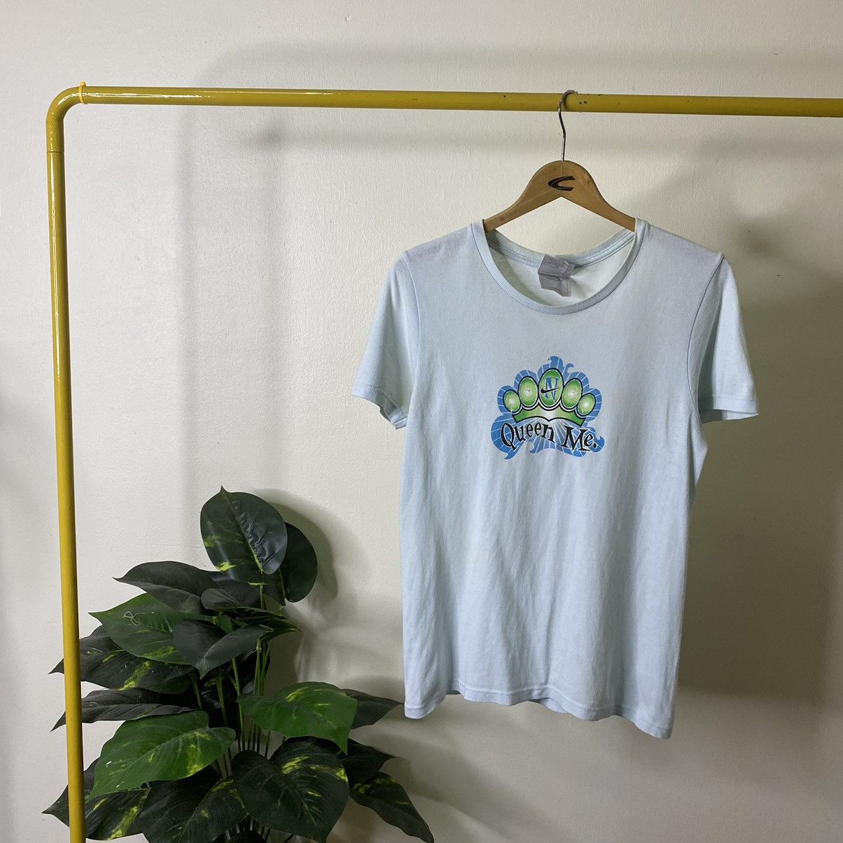 Nike × Vintage Vintage 2000s Nike Queen Me Tee Size US S / EU 44-46 / 1 - 1 Thumbnail