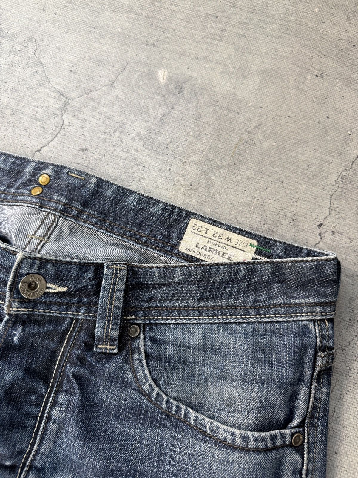 Diesel Vintage Diesel Jeans Distressed Faded Baggy Y2K Size US 32 / EU 48 - 7 Thumbnail