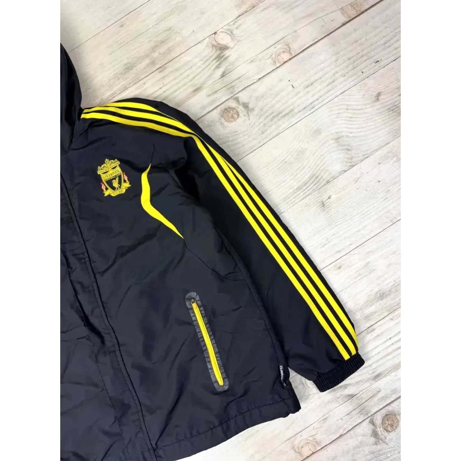 Adidas VINTAGE Adidas Liverpool 2010 2011 Windbreaker Track Jacket Men Size L Black Adidas Liverpool Track Jacket Men L Black 2010s 2011 Mens Size US L / EU 52-54 / 3 - 4 Thumbnail