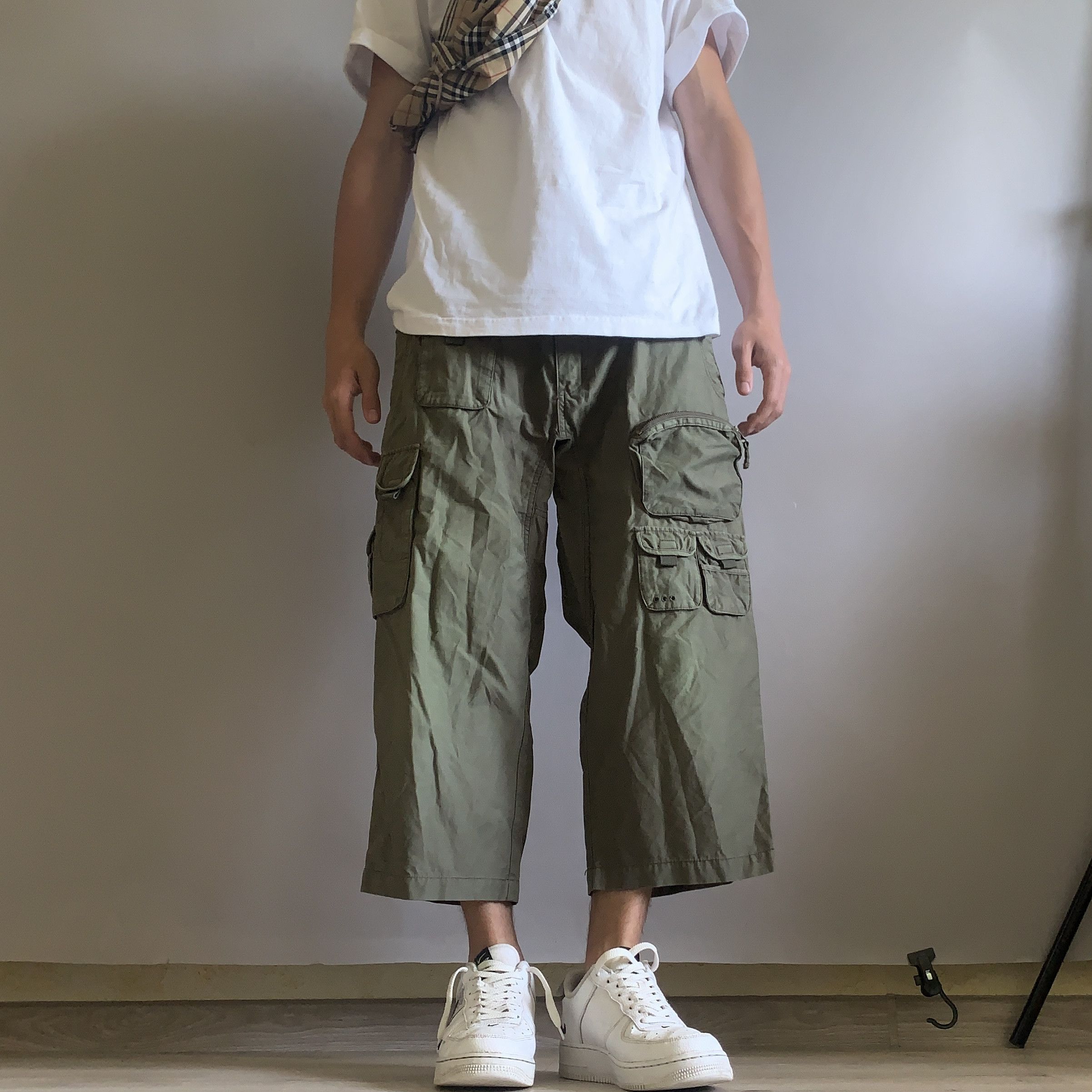 Japanese Brand Japanese Cargo Multi Pocket 3/4 Baggy Pants Size US 32 / EU 48 - 1 Thumbnail
