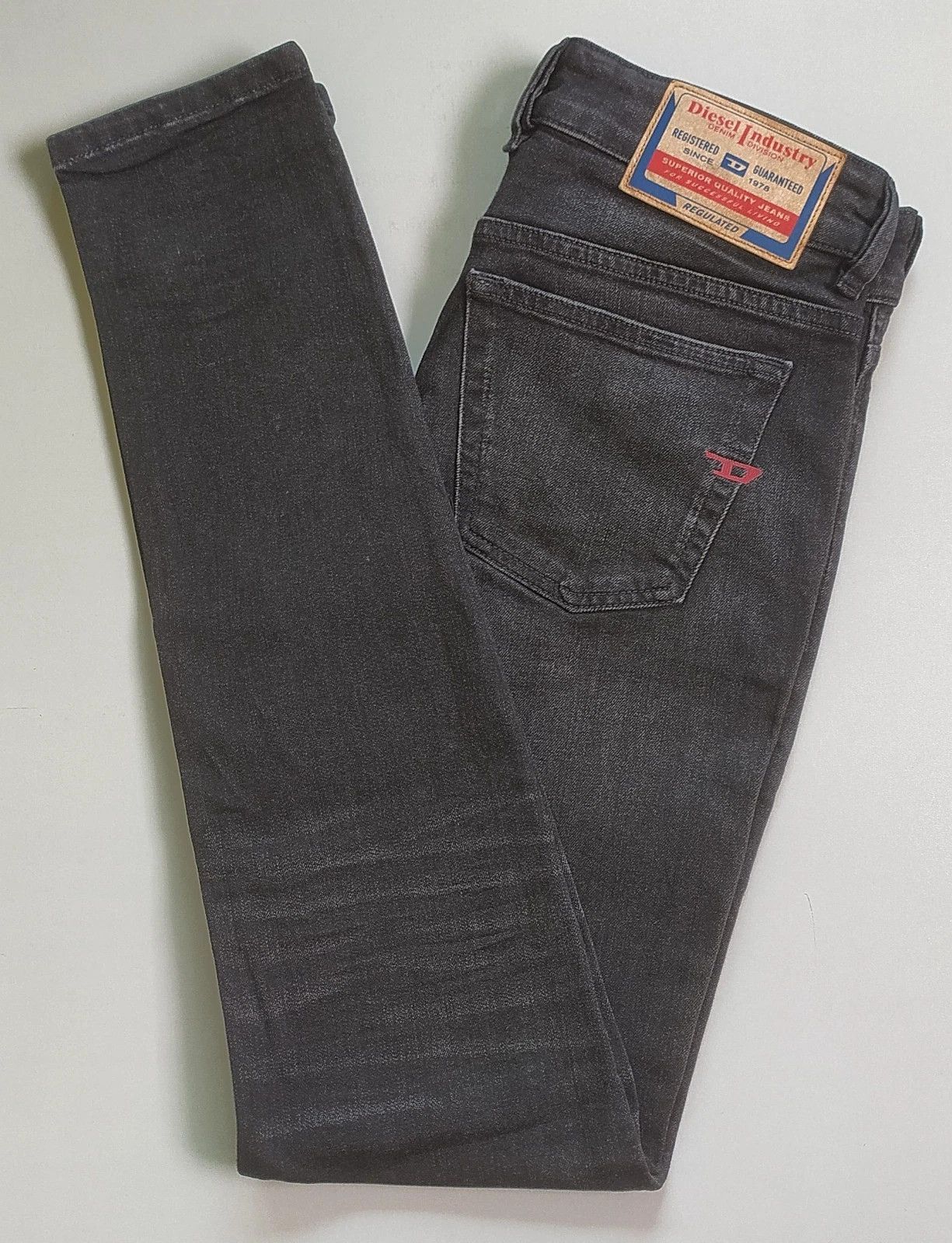 Diesel Diesel 1979 SLEENKER L.32 MENS JEANS T/9935 Size US 29 - 12 Thumbnail